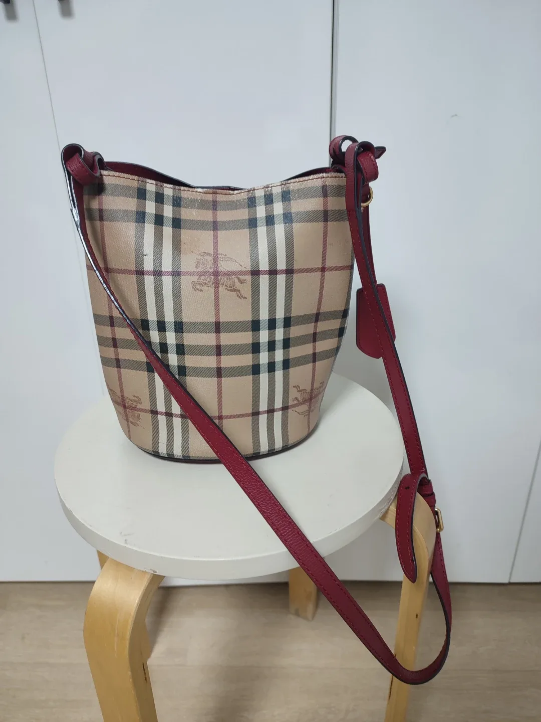 버버리 헤이마켓 체크 버킷백