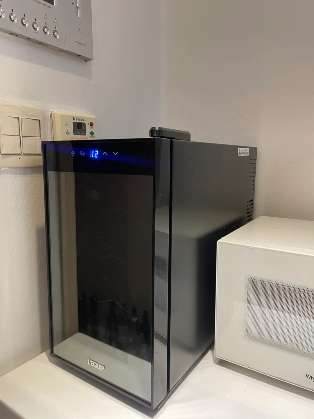 르쿠프 와인셀러 8병 미니 와인냉장고