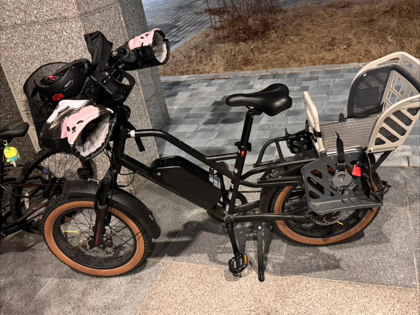 알톤 알마타 FB 전기자전거 매트블랙