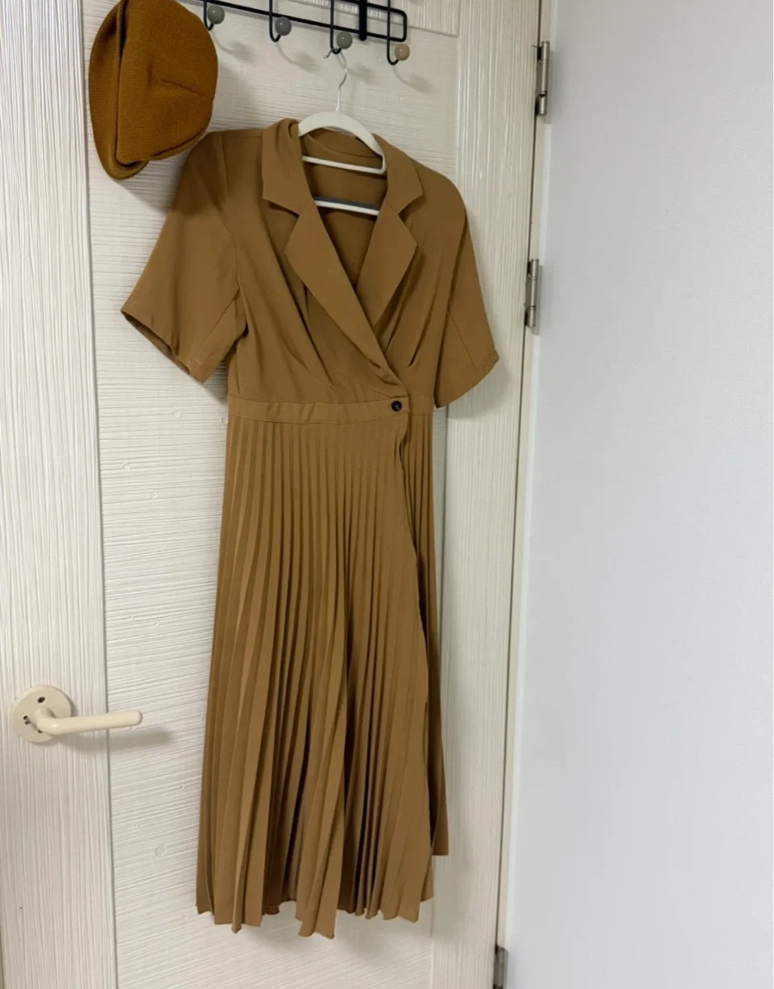 카라 랩 플리츠 롱 원피스