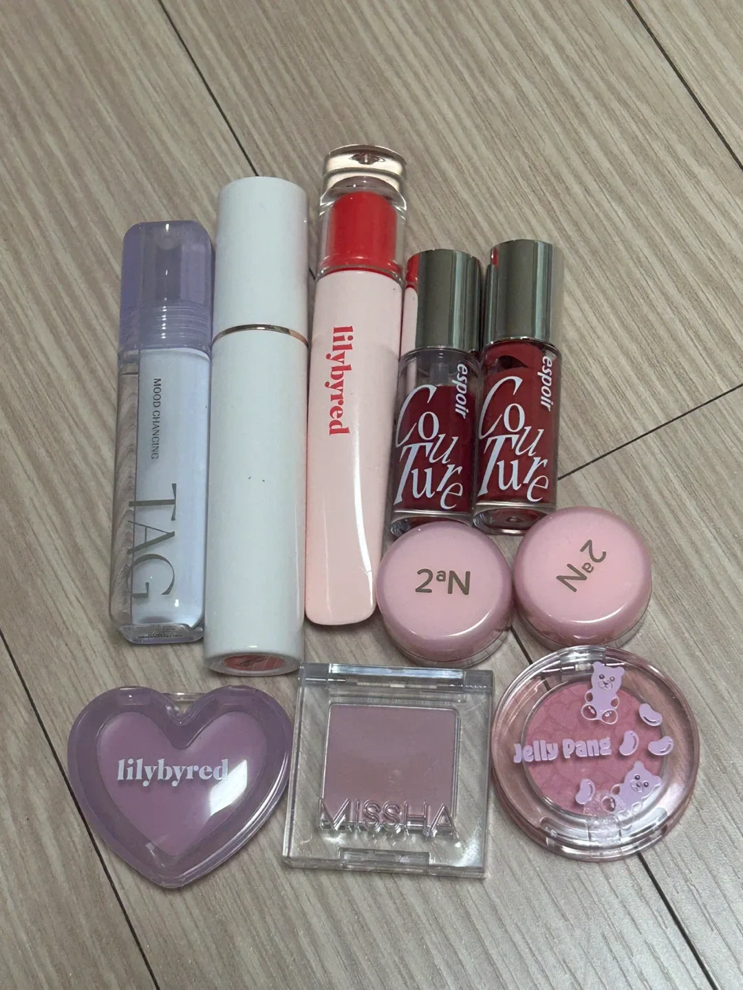 새제품 색조 화장품 일괄 (릴리바이레드, 에스쁘아)