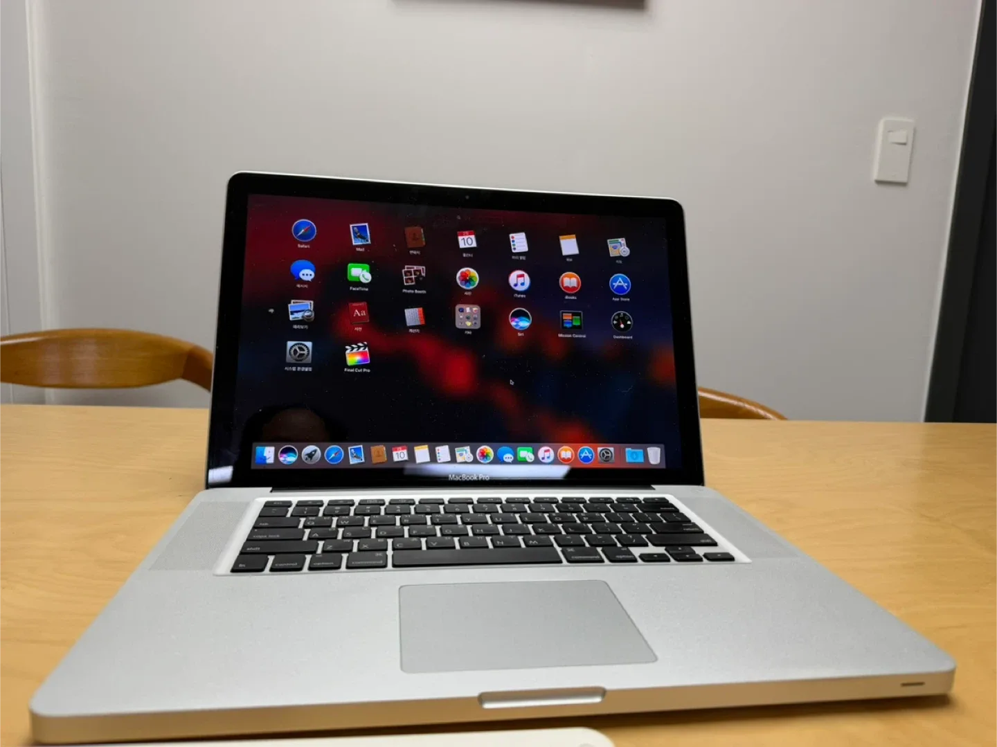 맥북 프로 15인치 i5 8GB