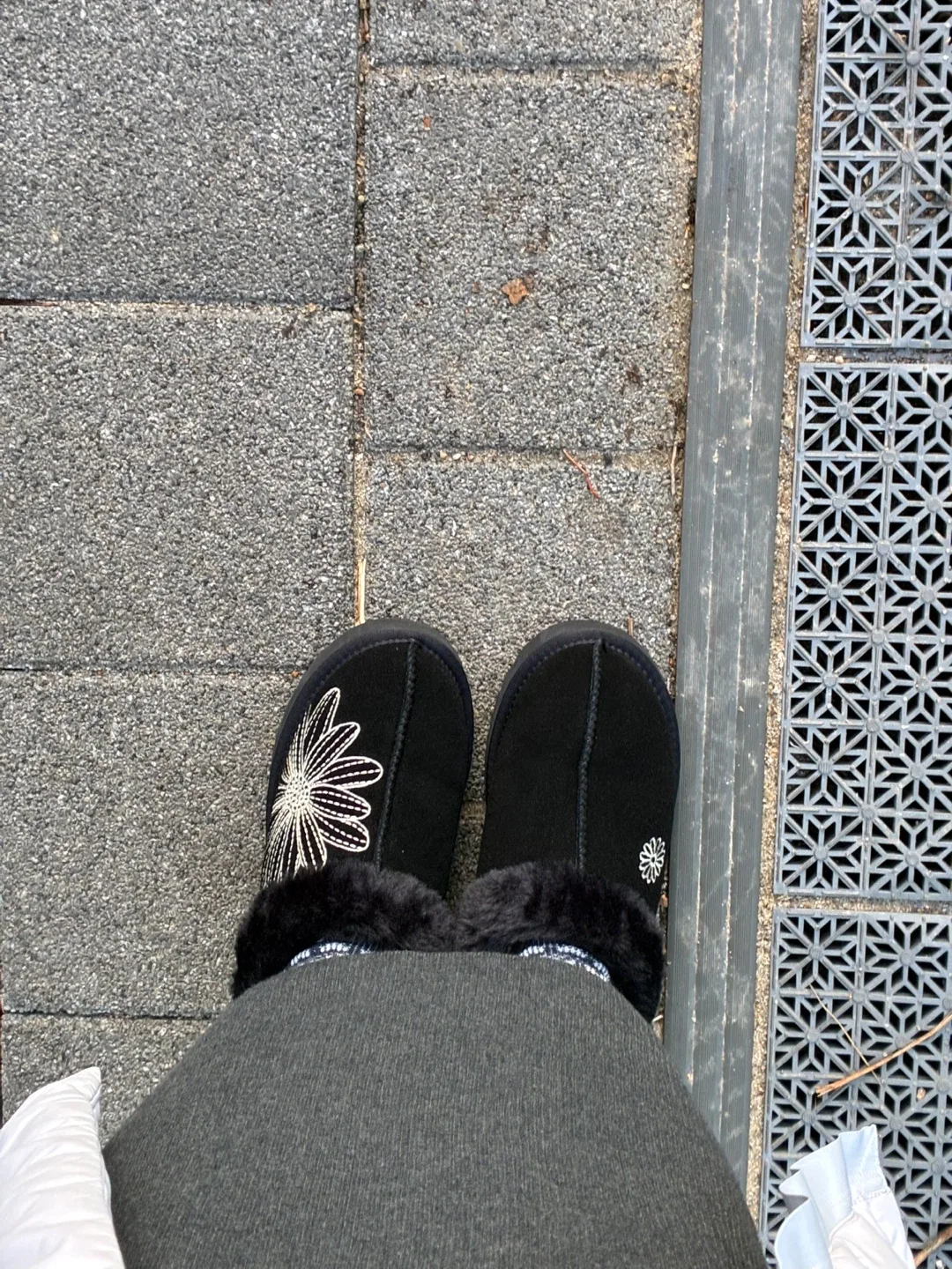 마르디 메크르디 레폼프 블랙 230 겨울 털신발