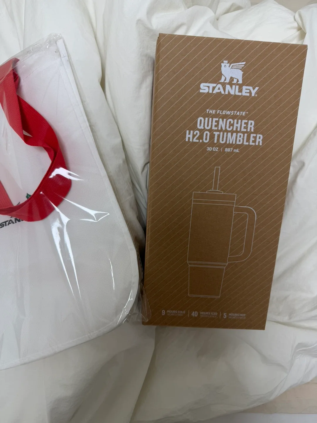 스탠리 퀜처 H2.0 텀블러 887ml 새상품/ 색상: 파우더 블루 크러쉬