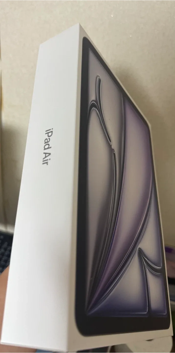 미개봉 아이패드에어11 M3를 아이패드에어13로 추가금더해서 교환원합니다