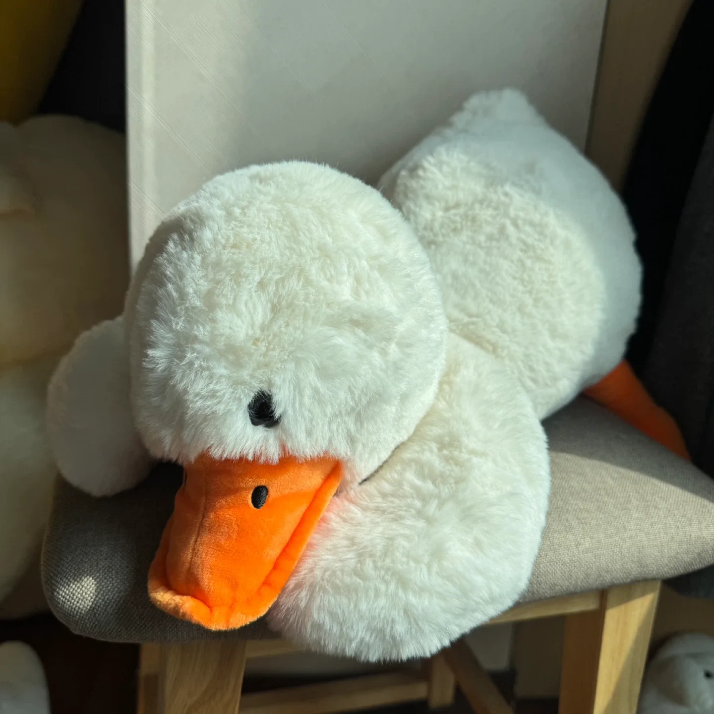 흰색 오리 인형