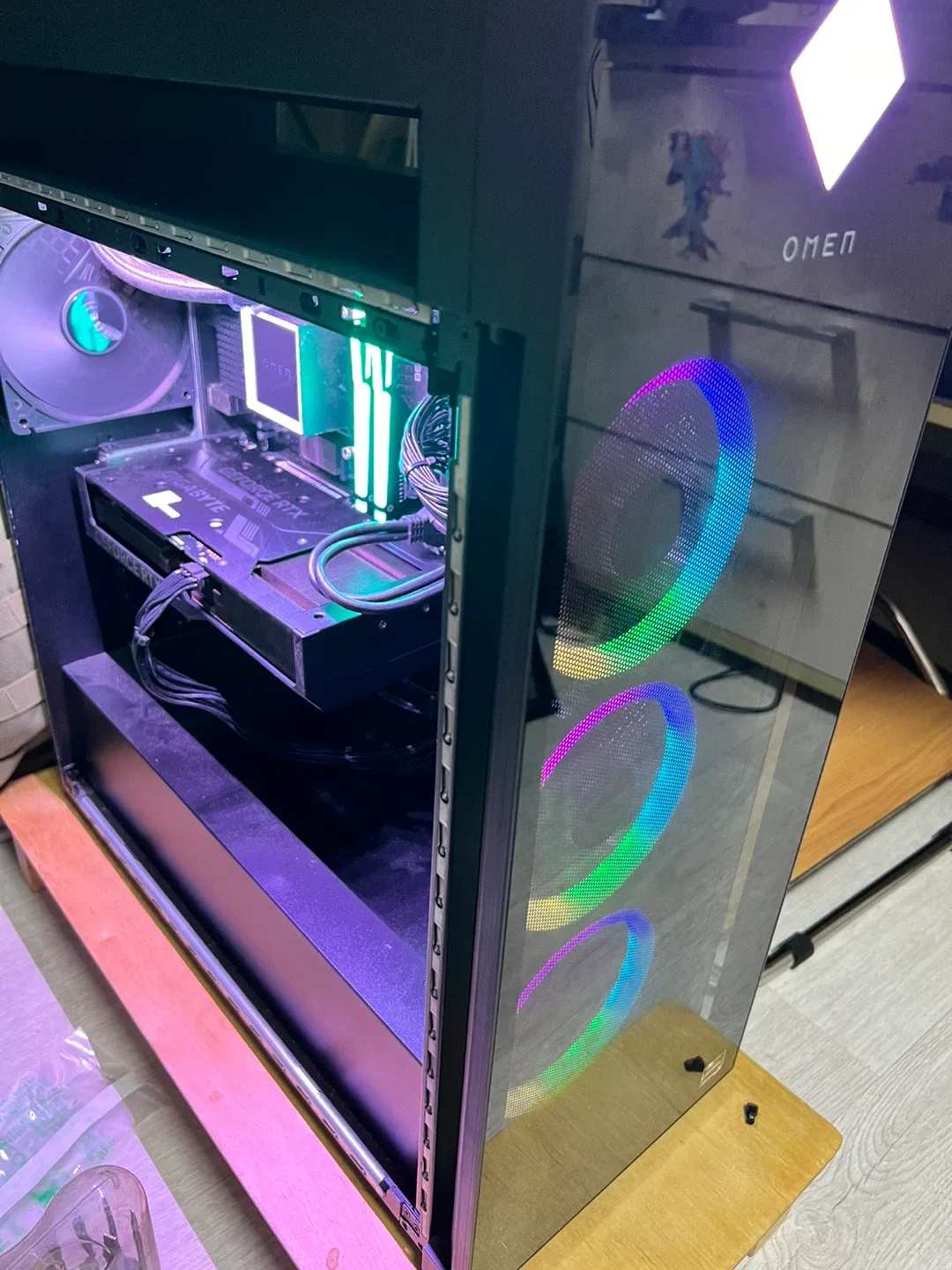 고사양 게이밍 PC (7950x3d/4070ti super)