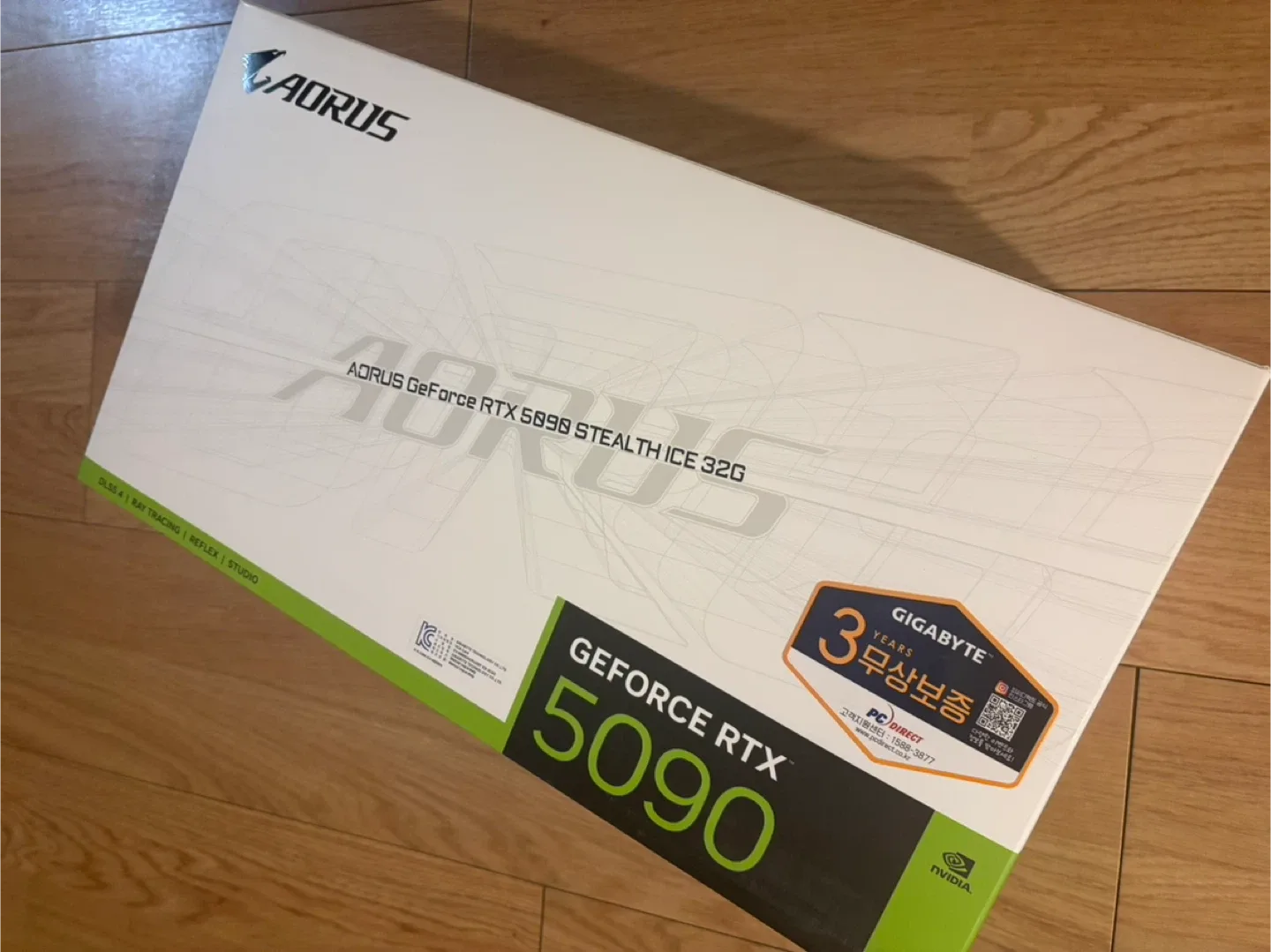 미개봉) RTX 5090 AORUS Stealth ICE 스텔스 화이트