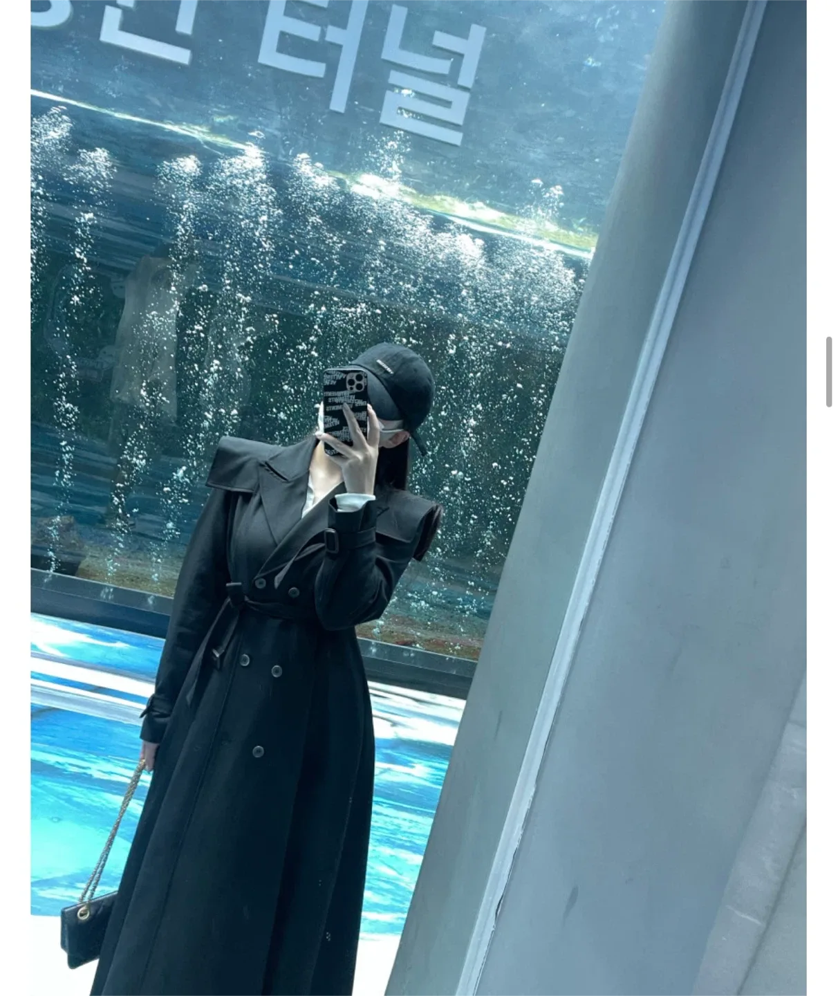 (새상품)엔뉴엘 시그니처 맥시 트렌치코트 블랙