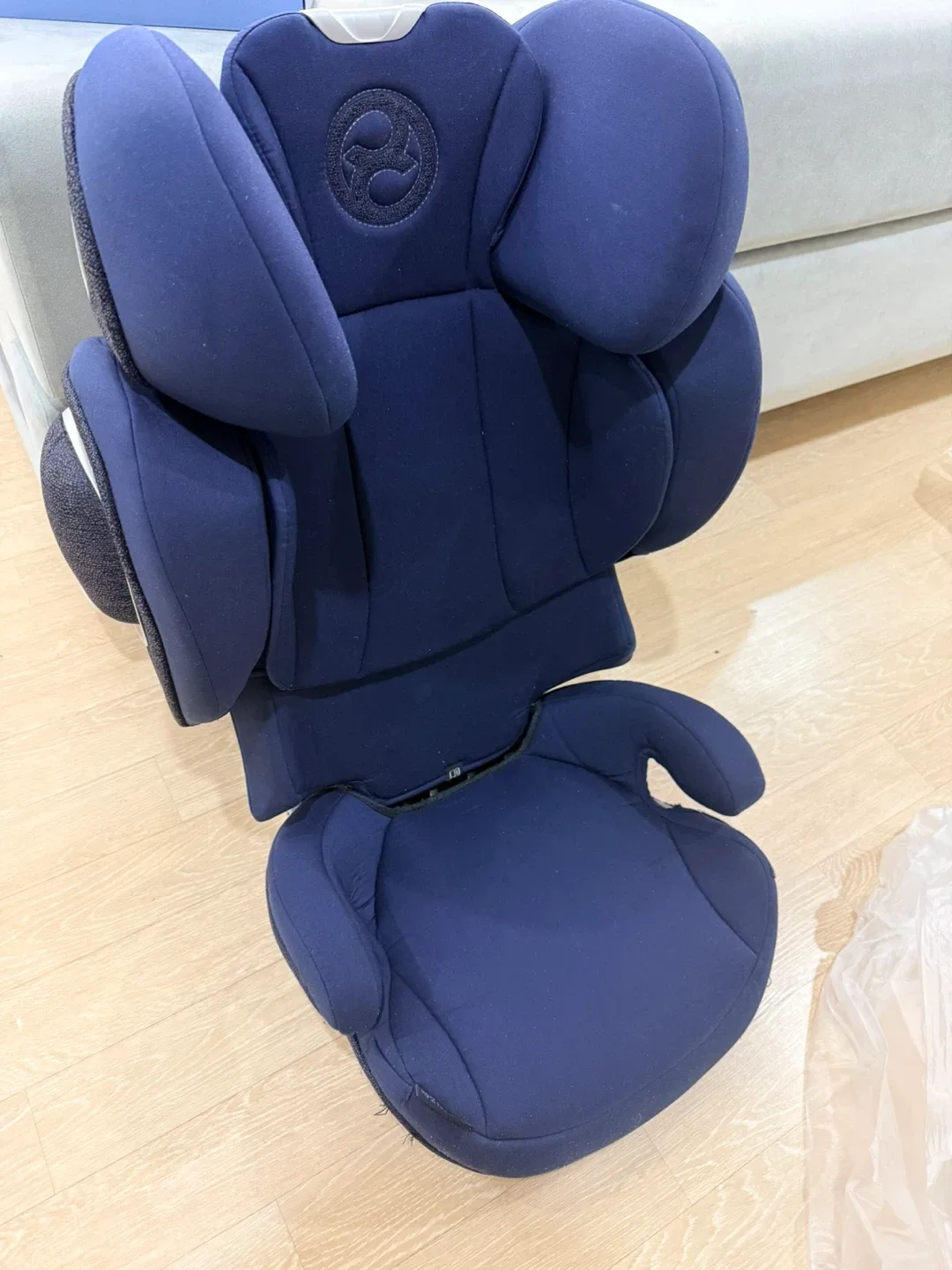 싸이벡스 솔루션 큐2 픽스 플러스 주니어 카시트