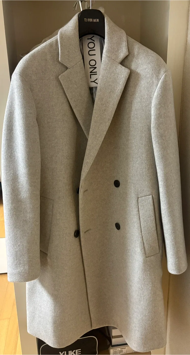 티아이포맨 오버핏 더블 코트 라이트그레이 95(M) 팝니다.