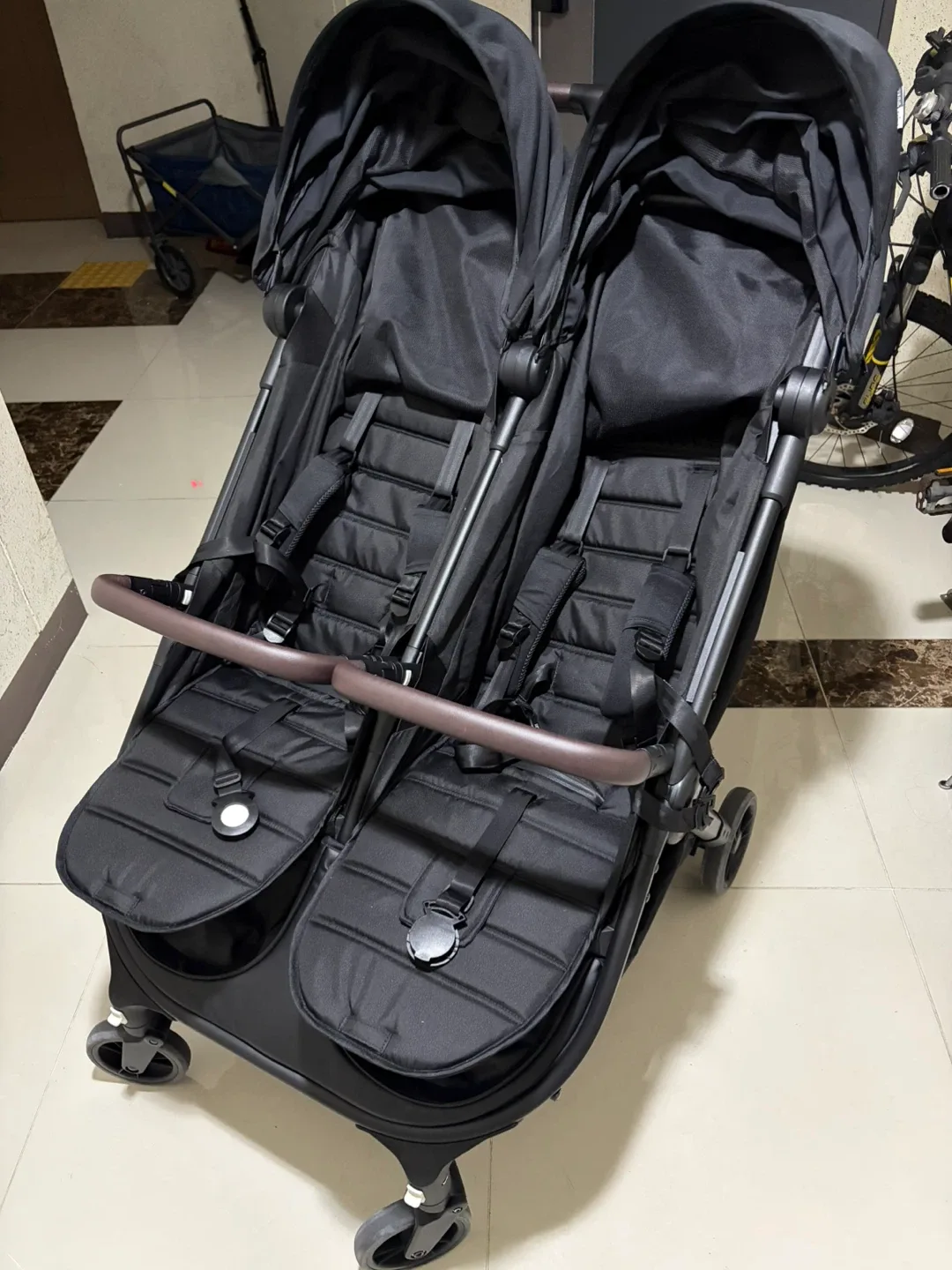 킨즈 쌍둥이 유모차 팝니다