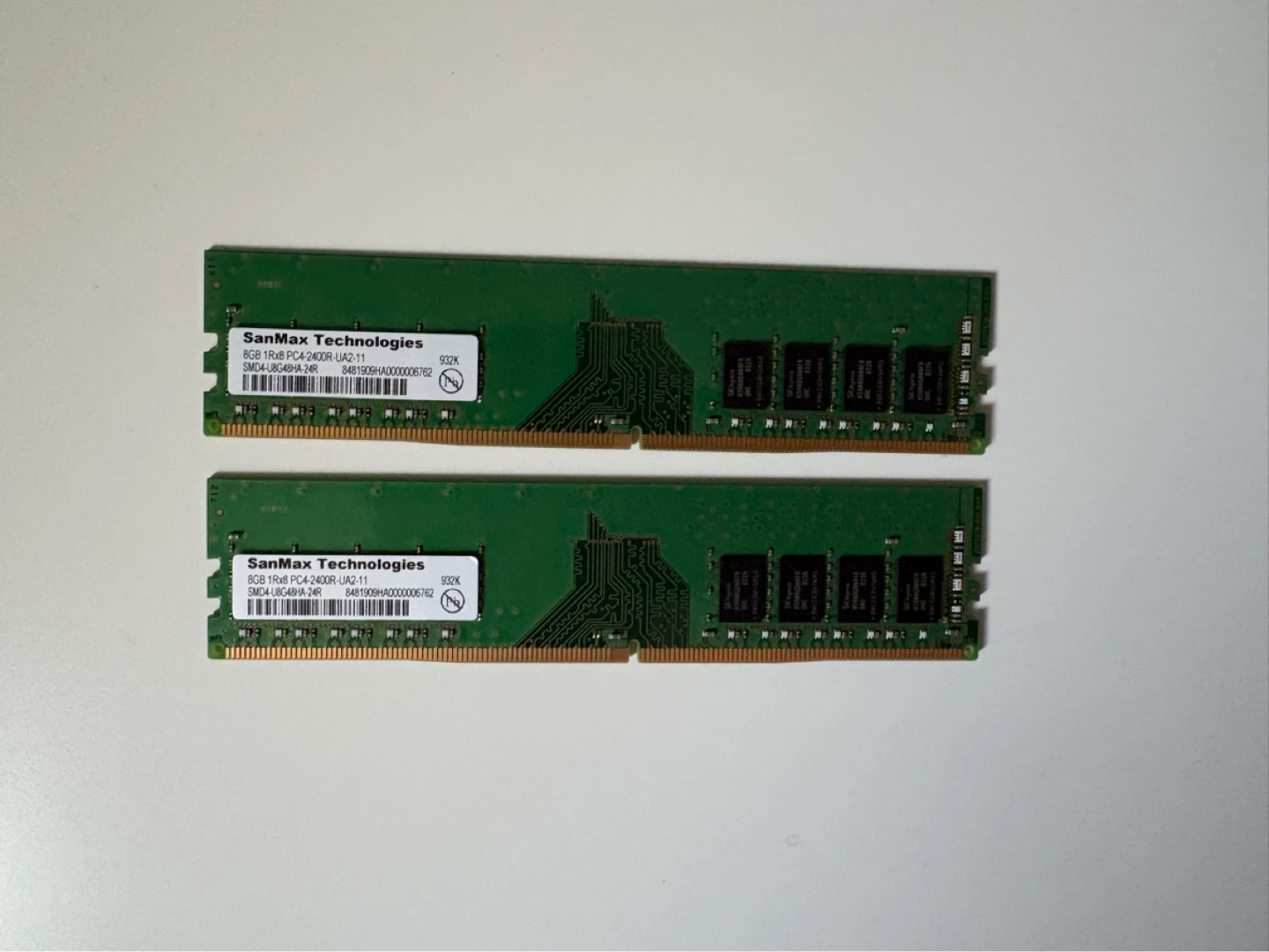 SanMax 8GB DDR4 PC4-2400R 램 2개 | 디지털기기 | 당근 중고거래