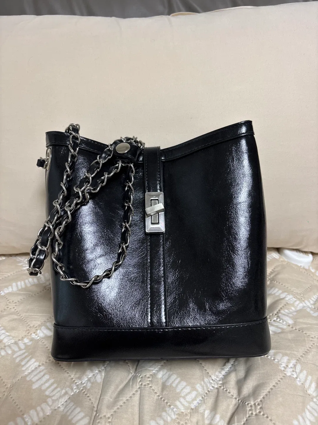 엠제이드 MJADE 캐롤 백 블랙