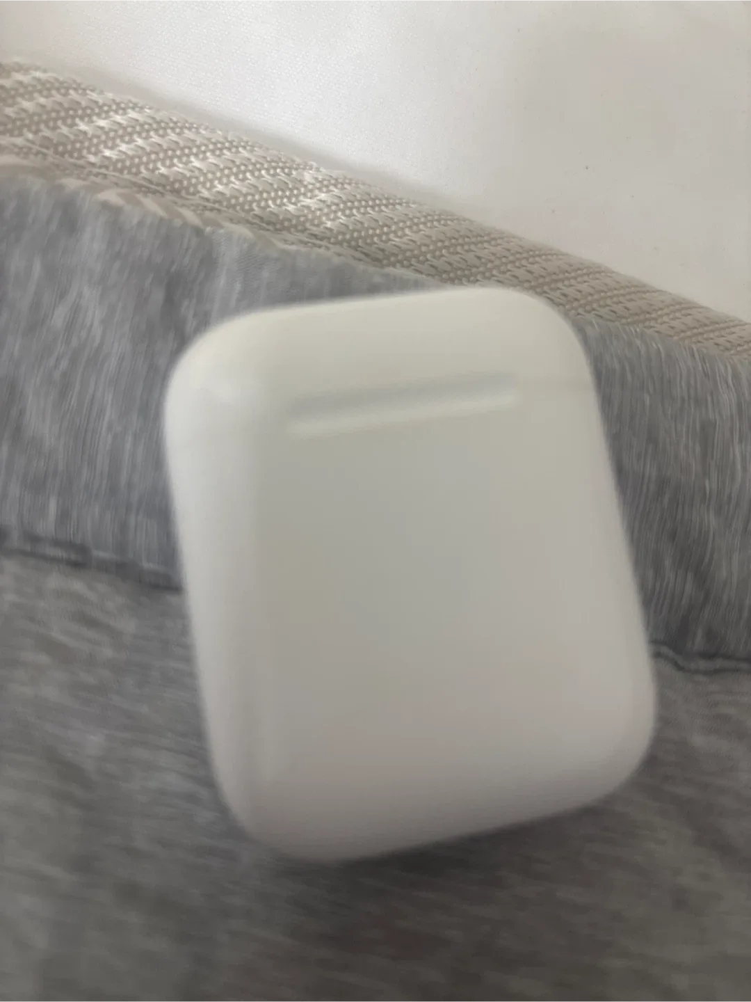 애플 에어팟 2세대 본체