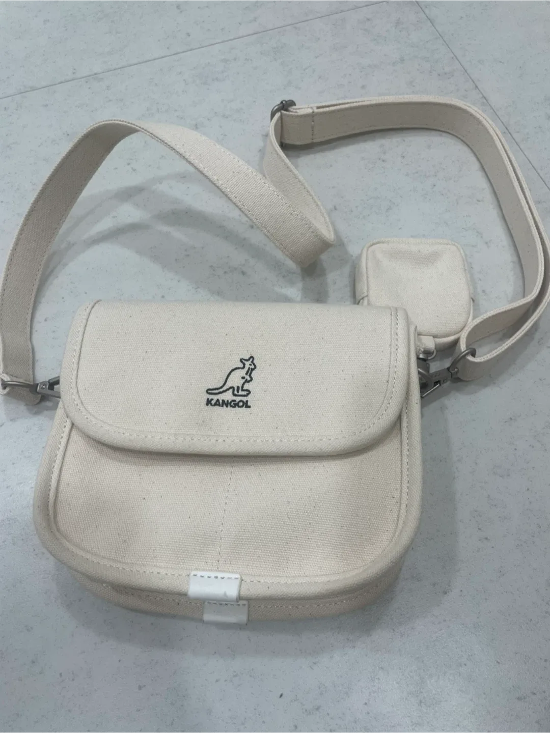 캉골 캔버스 크로스백 아이보리