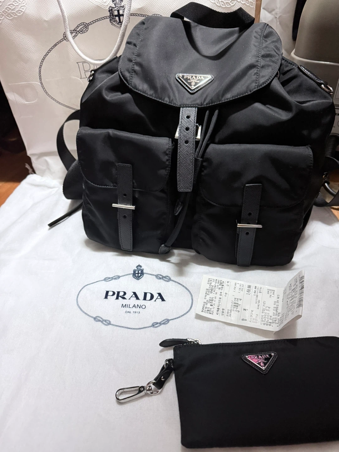 프라다 리나일론 백팩 미디움 블랙