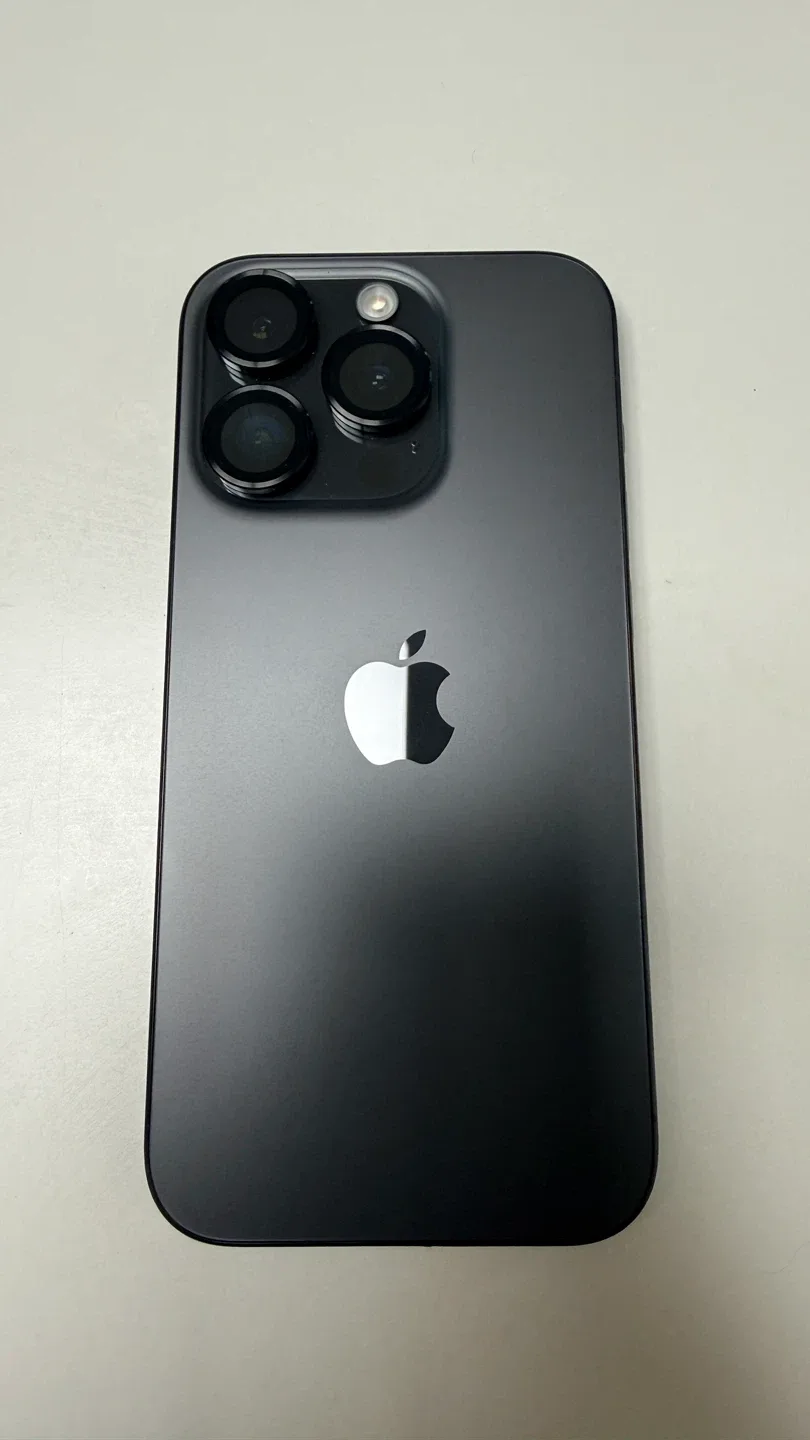 아이폰 15 프로 블랙 배터리 87%