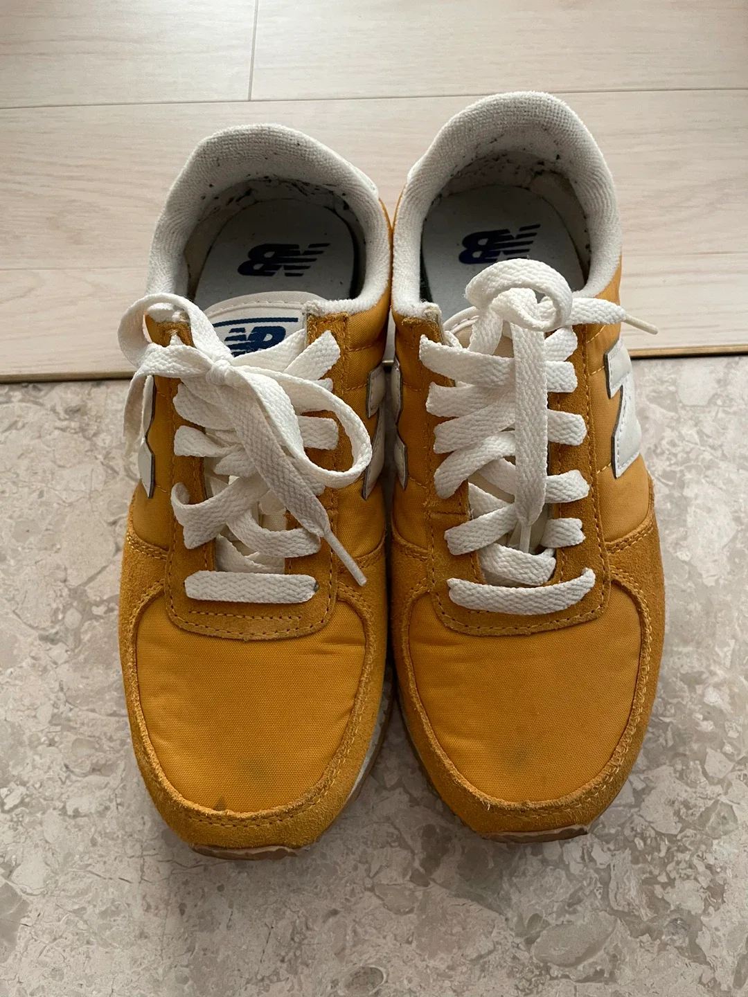 뉴발란스 운동화 220mm