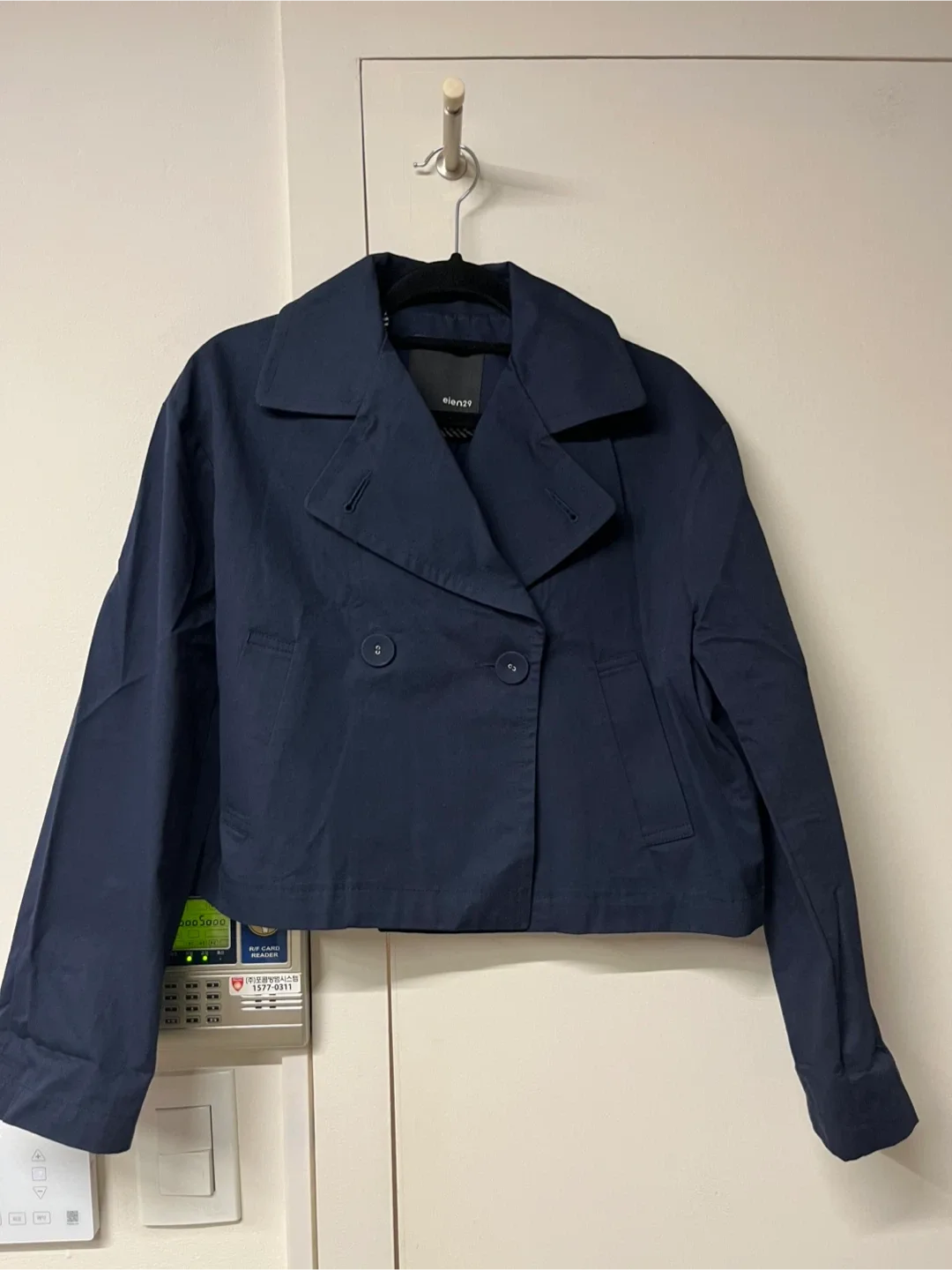 Elen29 네이비 /카멜 더블 크롭 트렌치 코트(일괄판매)