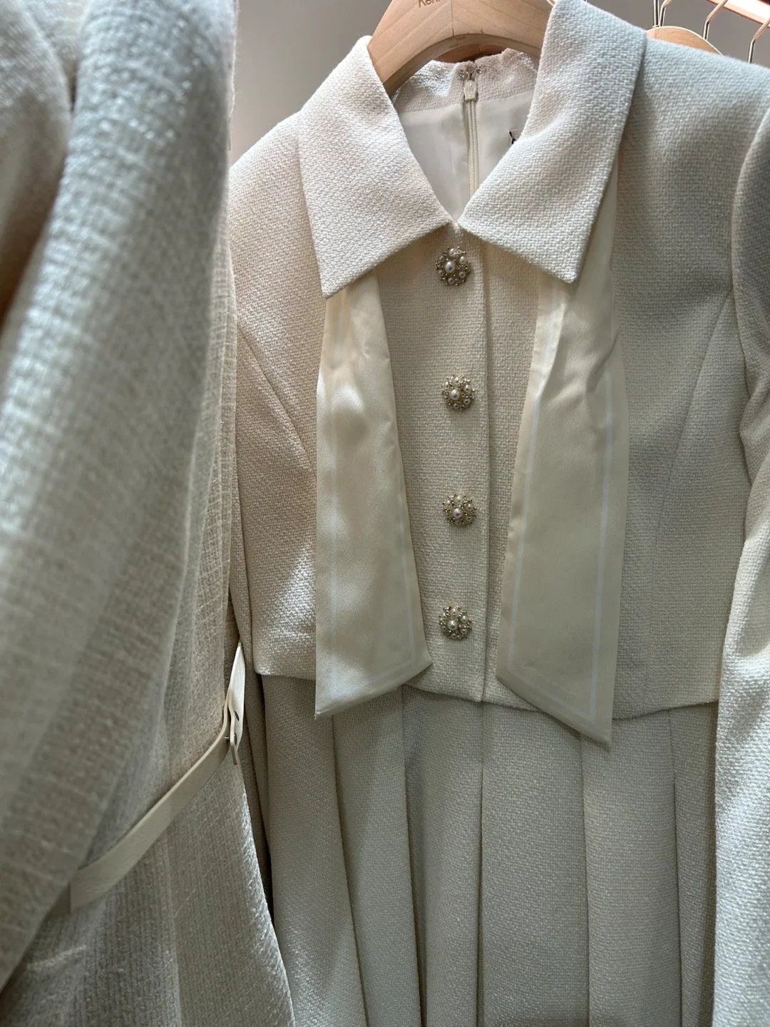 케네스 레이디 결혼식 2부 원피스 판매합니다(피로연때만 1회착용, 상태 최상)