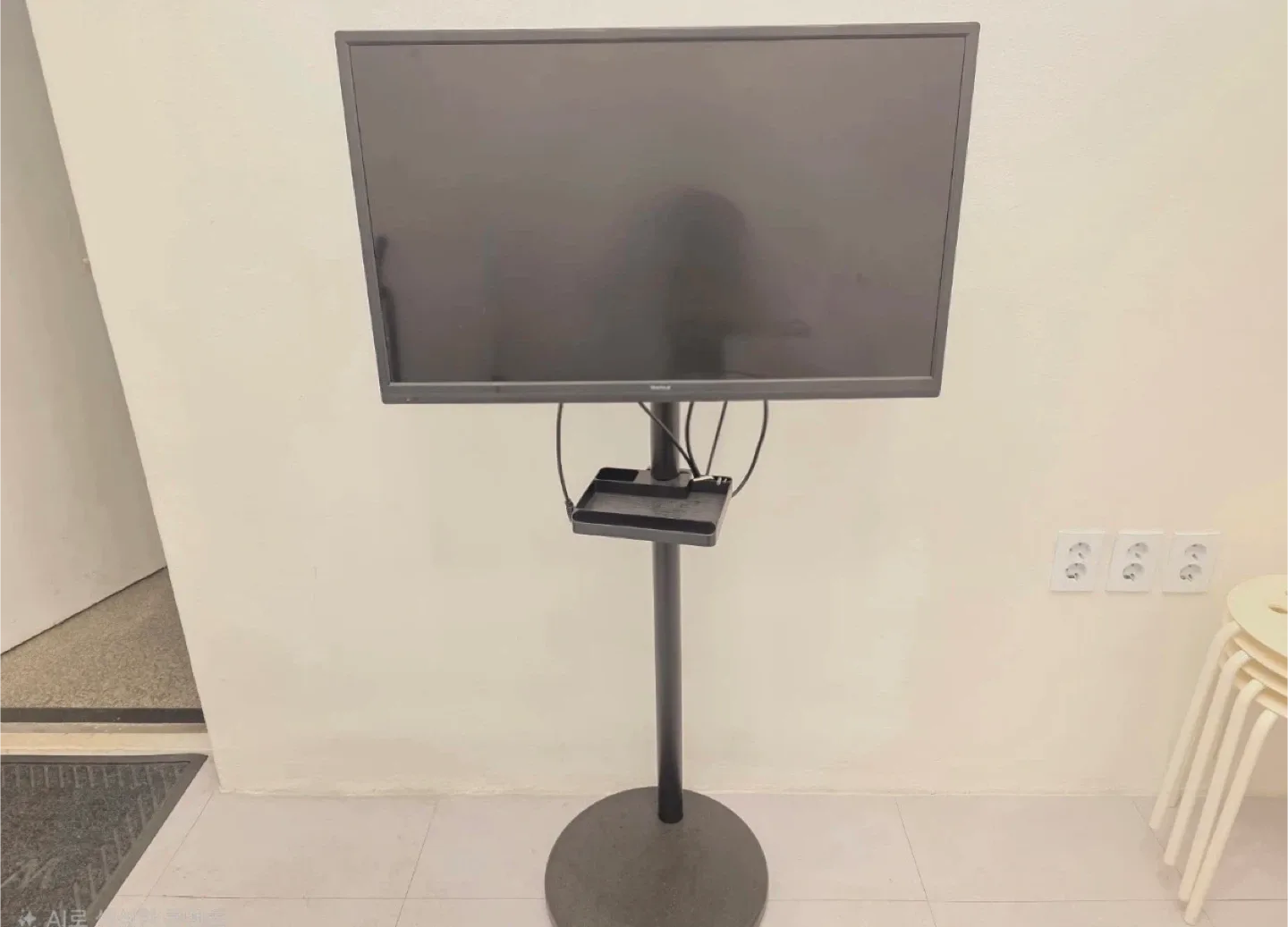 Bexel 32인치 모니터 스탠드포함