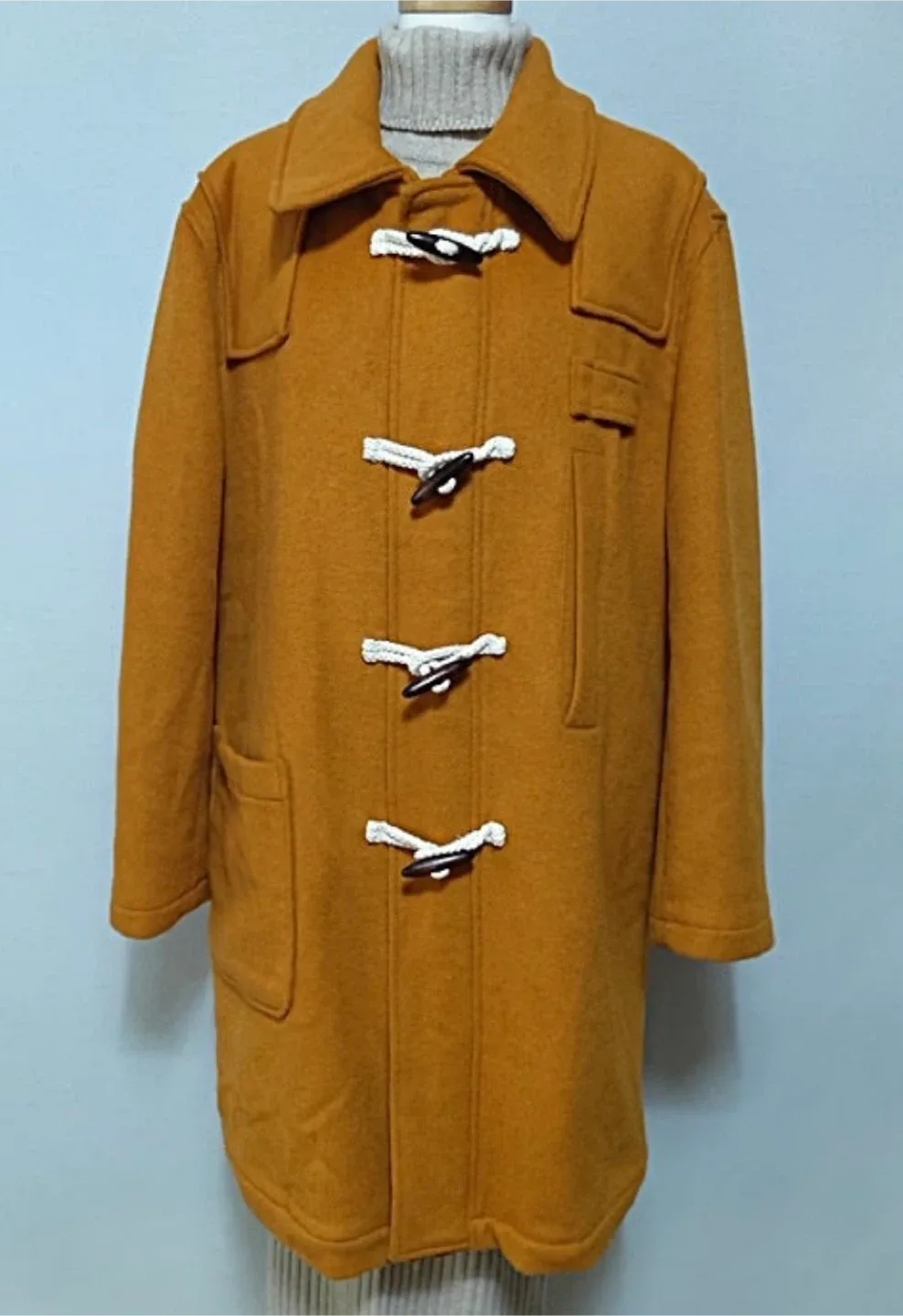 LUV IS TRUE 더플 코트