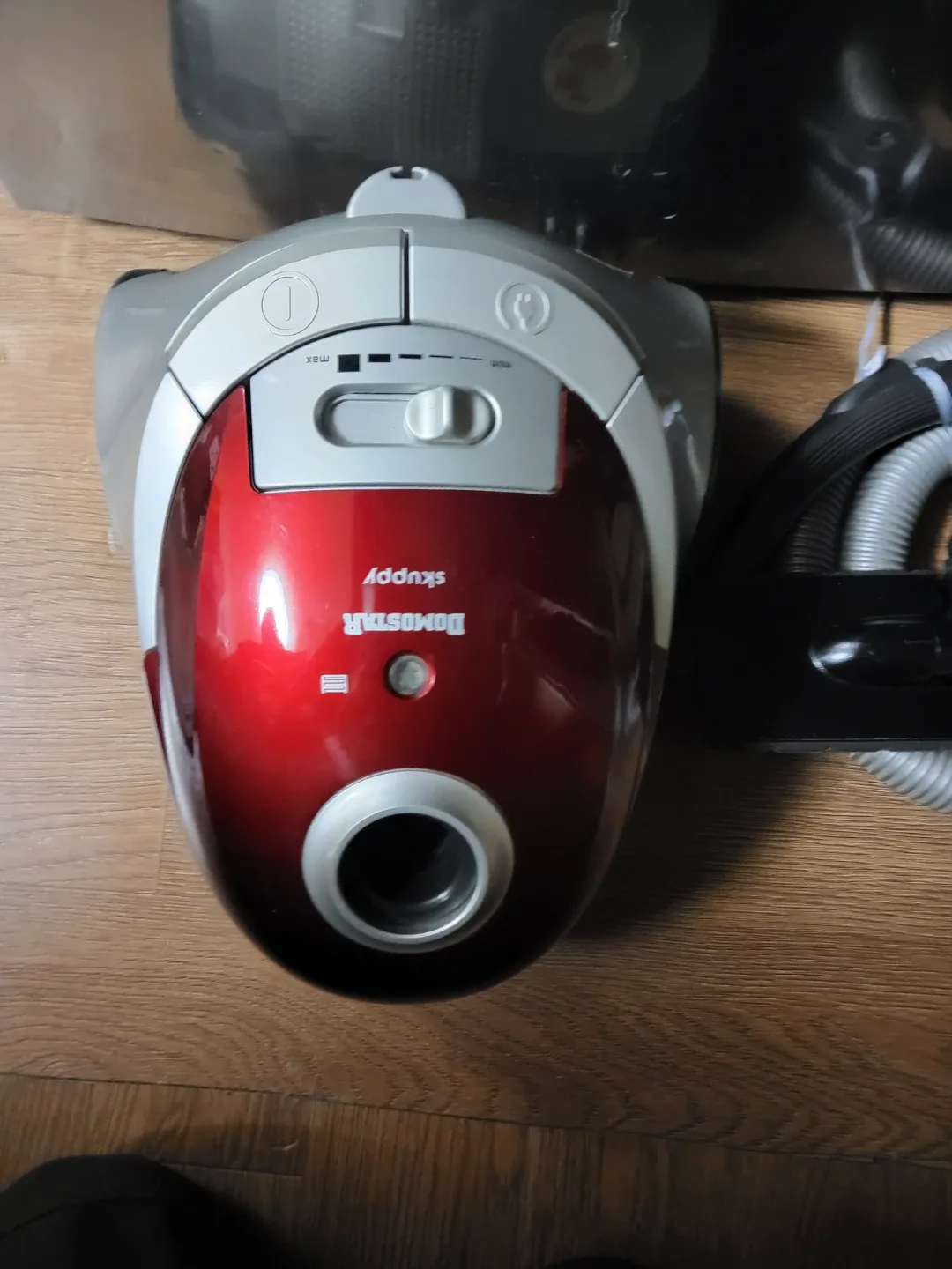 Domostar Skuppy 유선 청소기