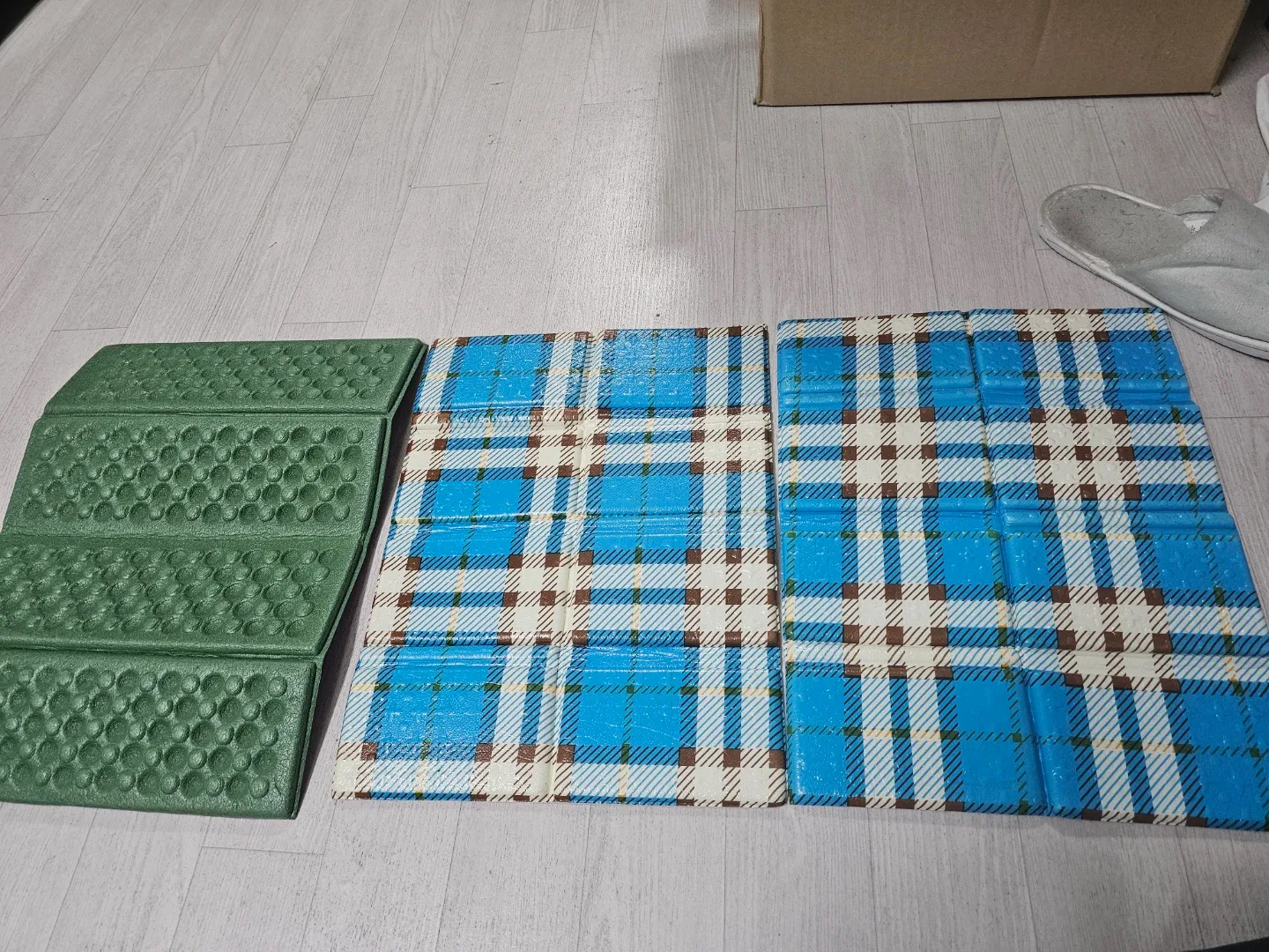 캠핑 등산용 접이식 방석 매트3개 일괄