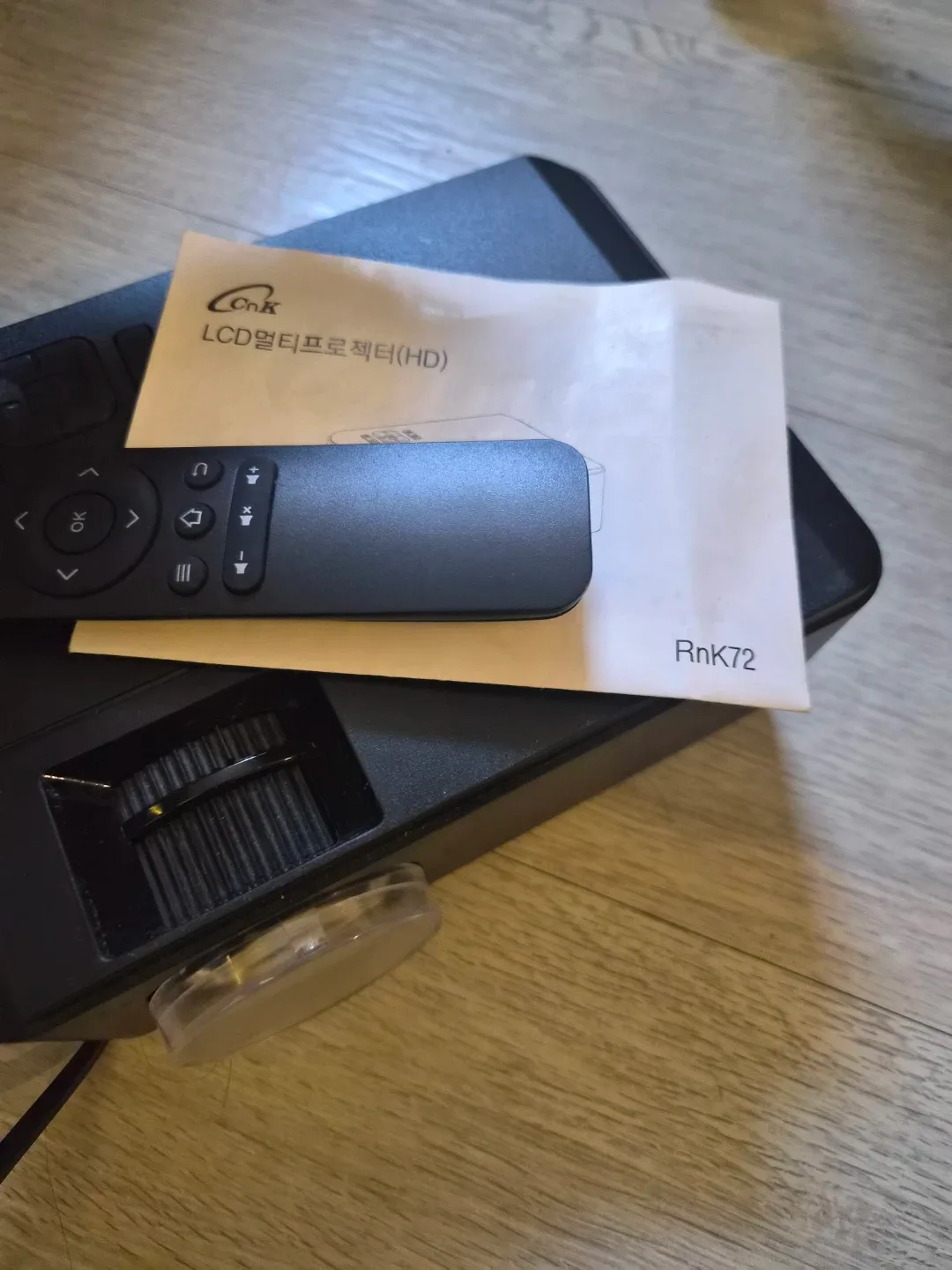 HD 미니 빔프로젝터 Rnk72