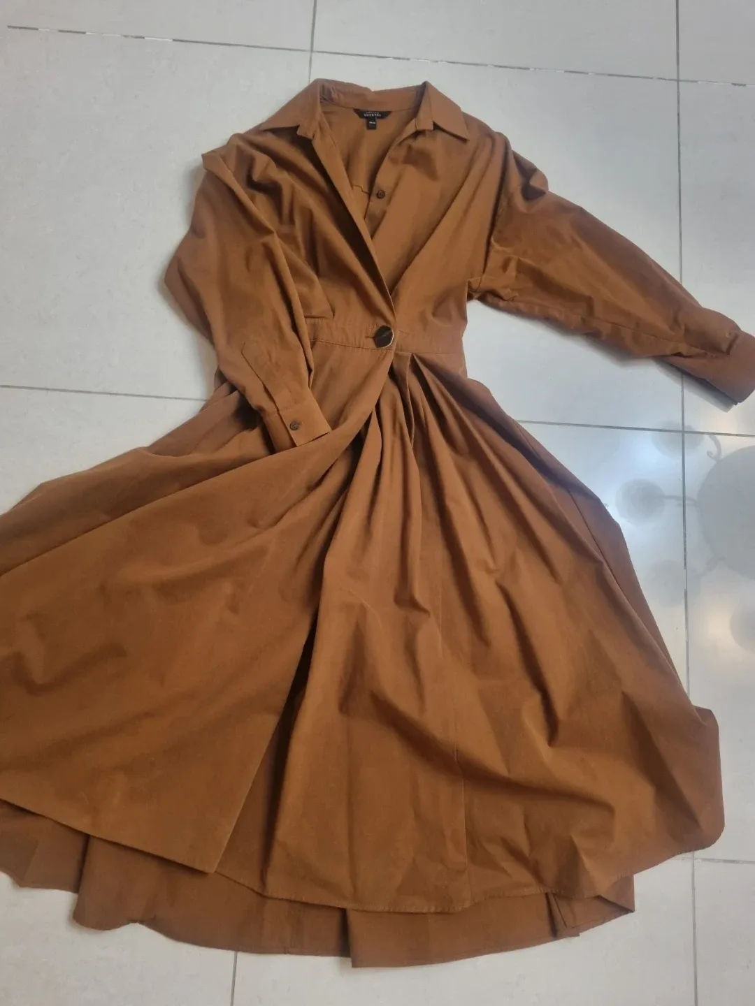 LOOKAST 브라운 셔츠 원피스