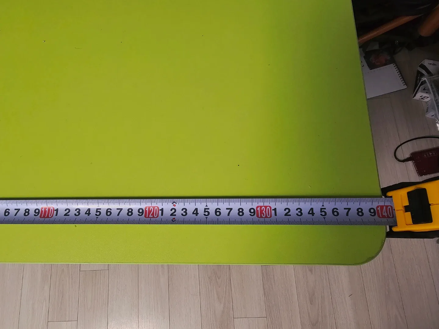 책상 득템하세요 140cm x 80cm