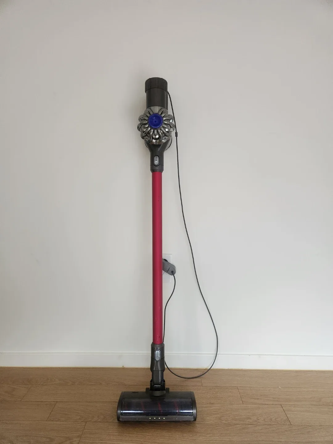 다이슨 V6 무선청소기