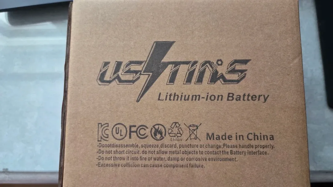 우스린스 다이슨  V8 무선청소기 배터리 4000mAh 새제품