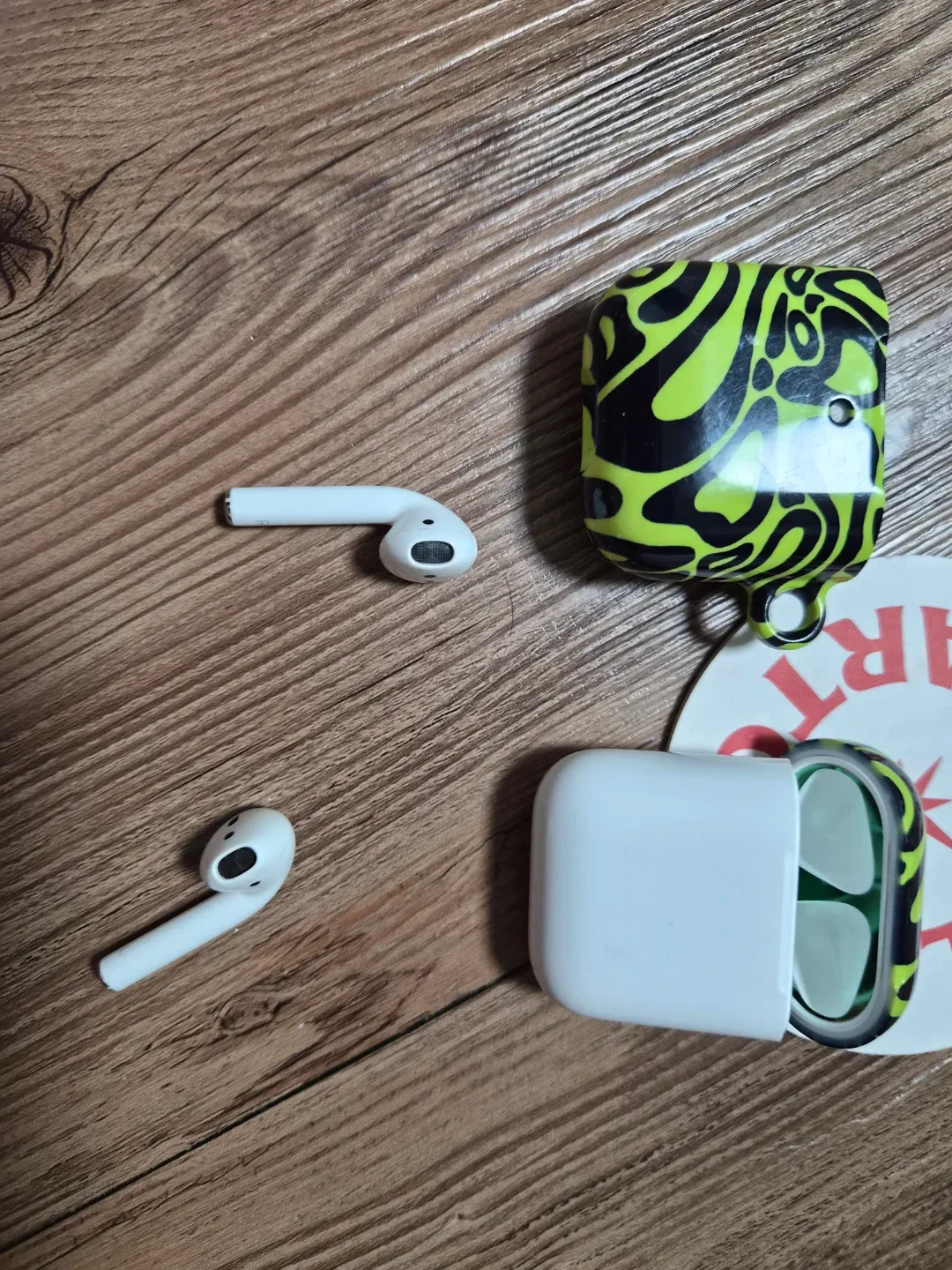 애플 에어팟 2세대