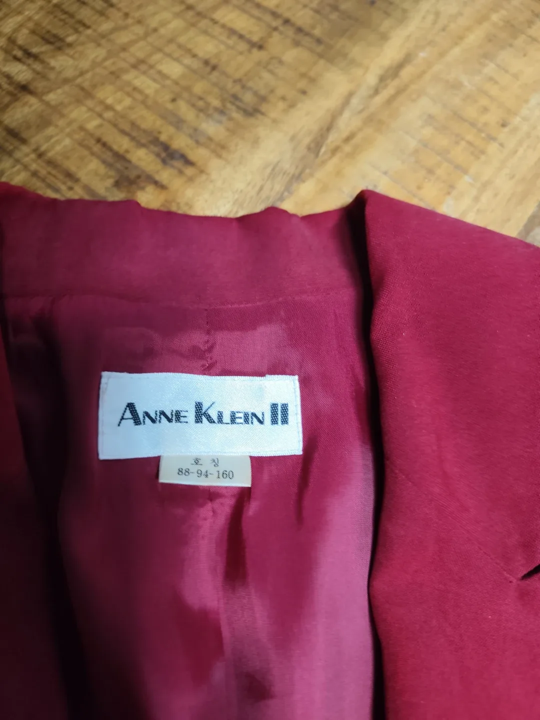 Anne Klein II 버건디 실크 블레이저