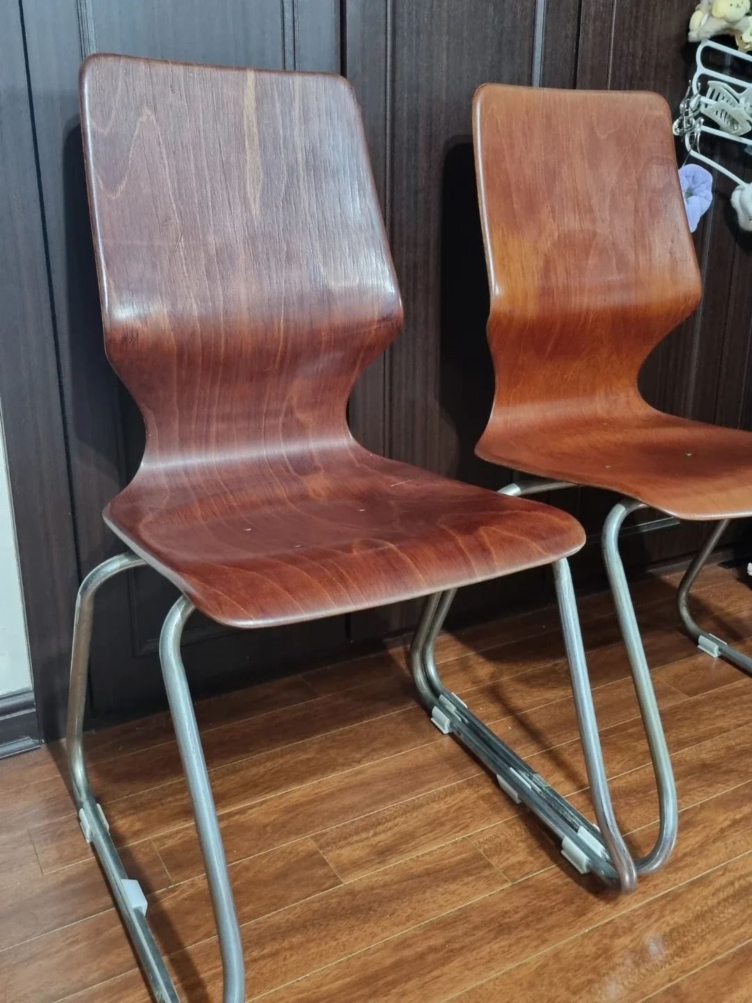 빈티지 스타일 나무 철재 의자 2개/사무실의자/공장의자/휴게실의자