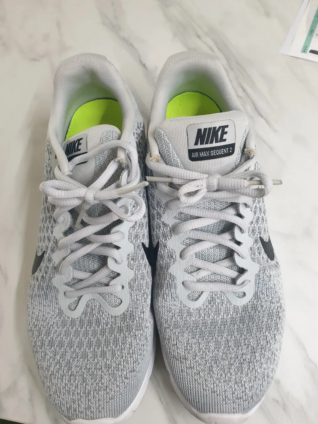 나이키 에어맥스 시퀀트 2 회색 운동화