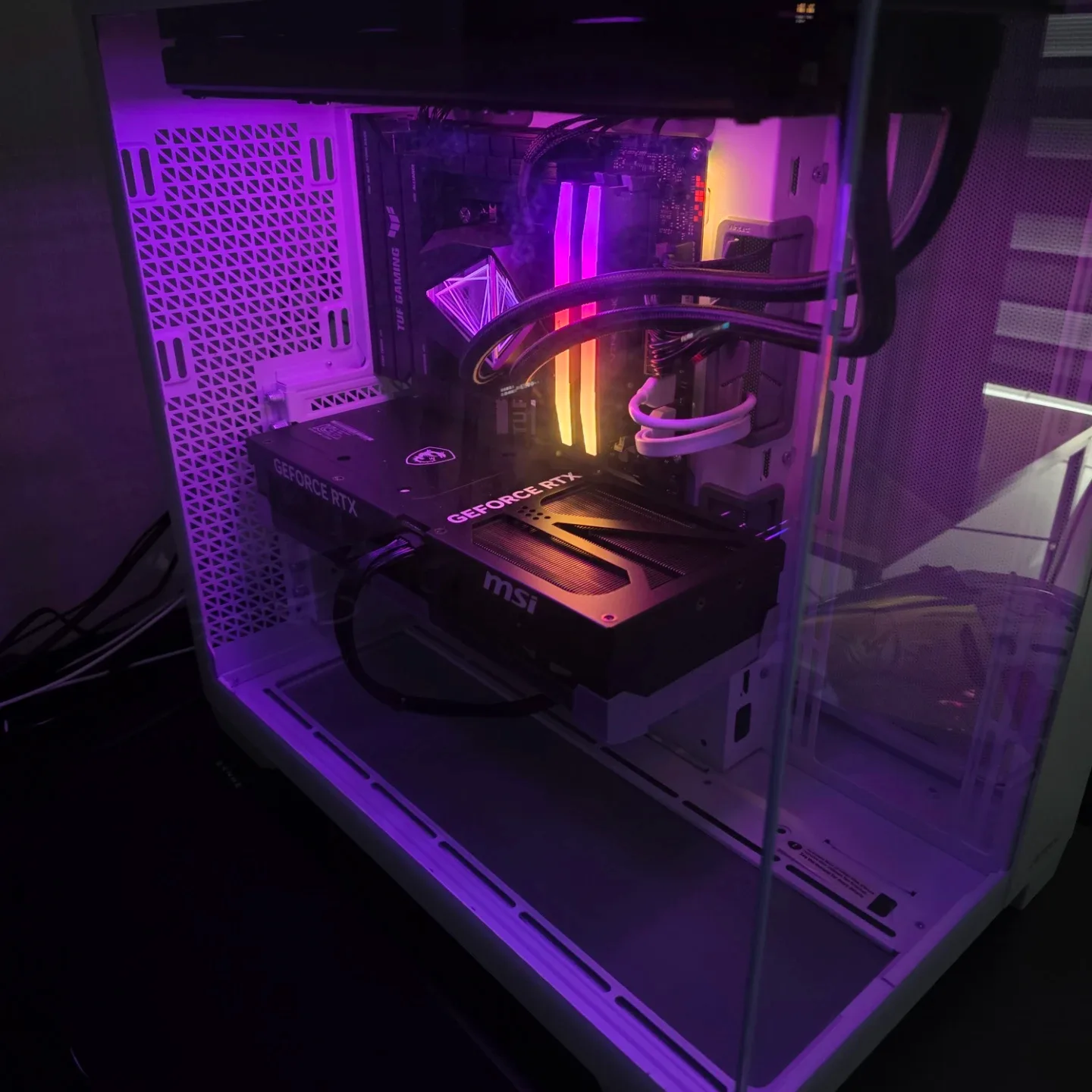 인텔 코어9, RTX5090 풀세팅 깡패컴 판매합니다.
