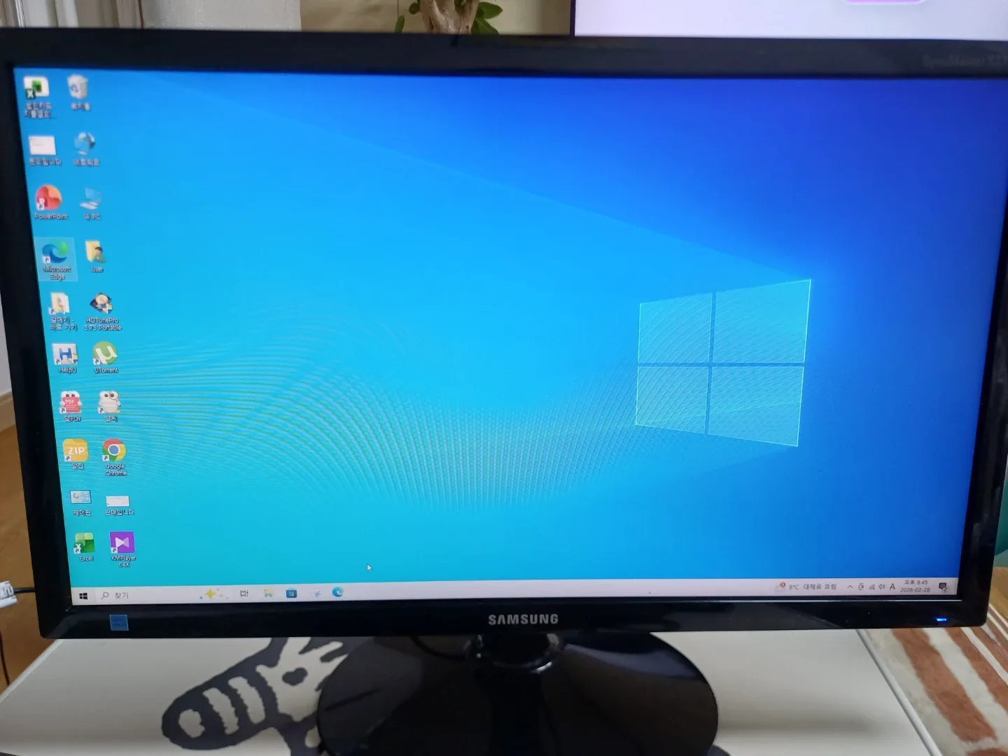 삼성 23인치 LED 모니터 팝니다