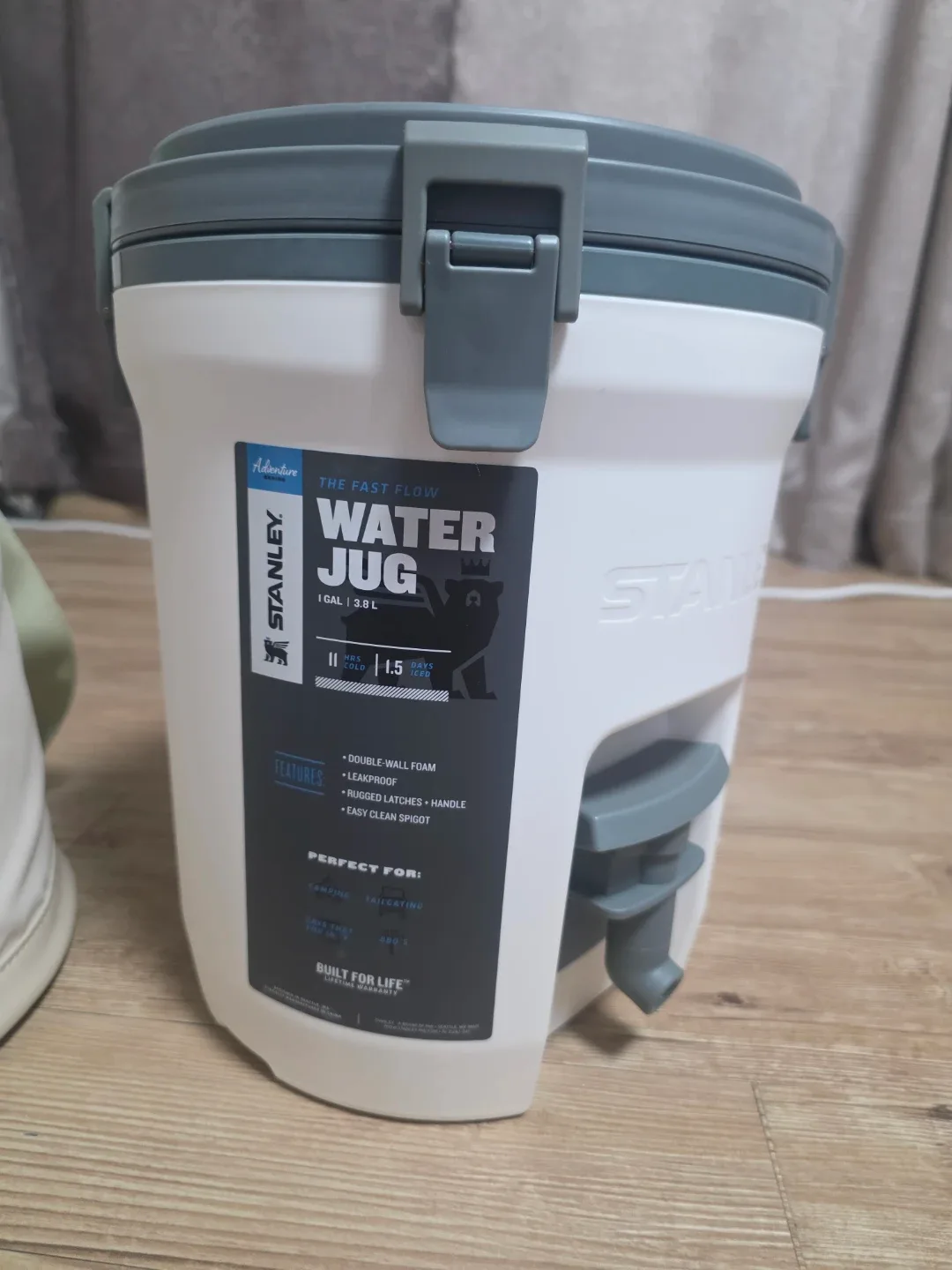 스탠리 워터저그 3.8L + 수납백 + 받침대 포함