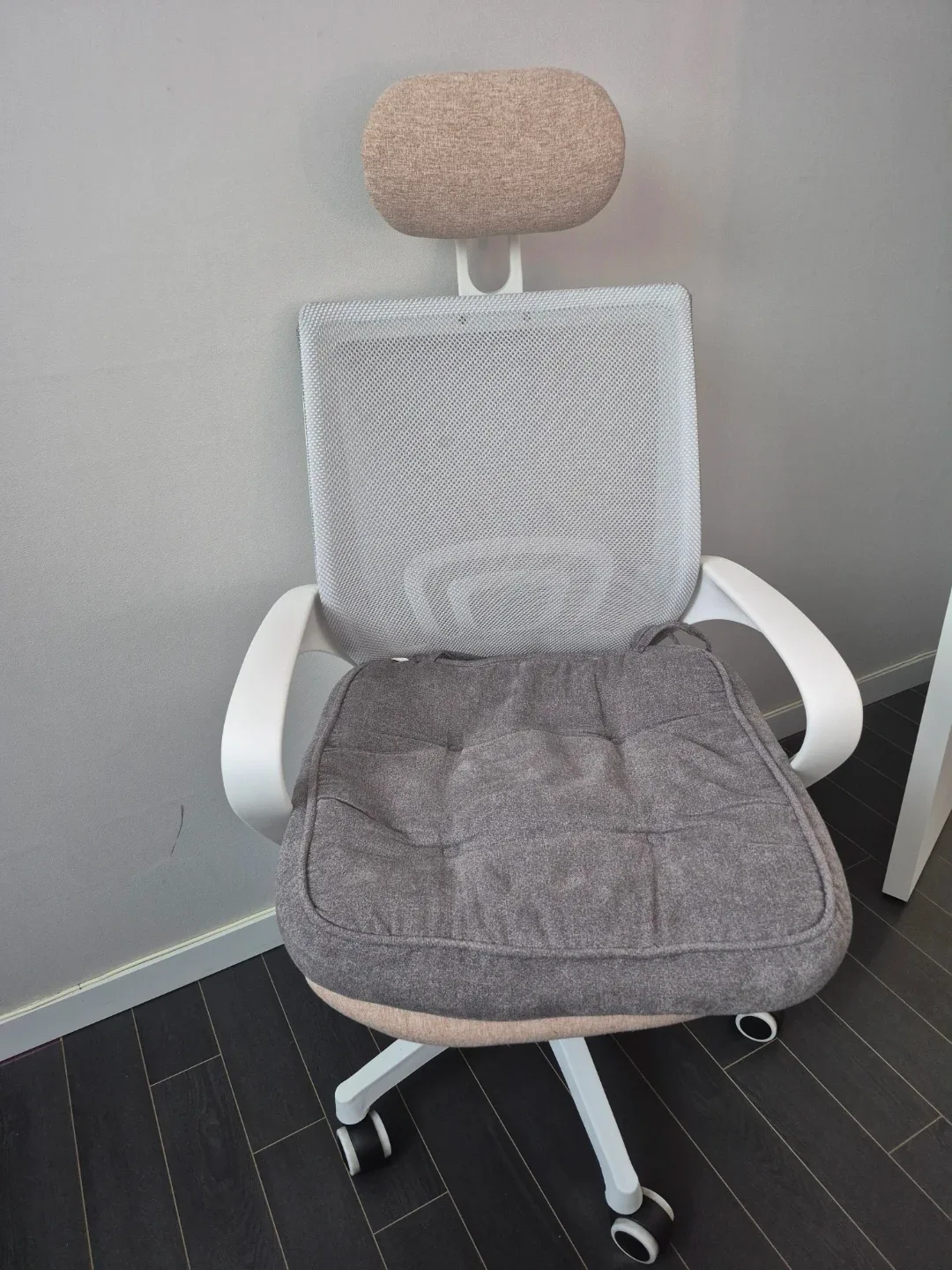 메쉬 사무용 의자