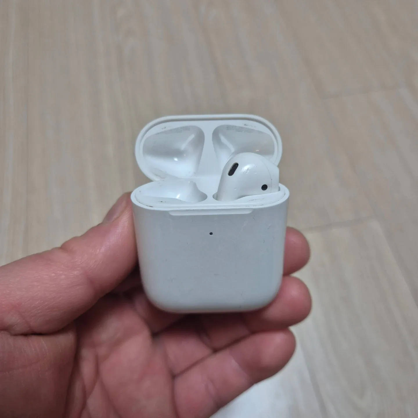 애플 에어팟 2세대