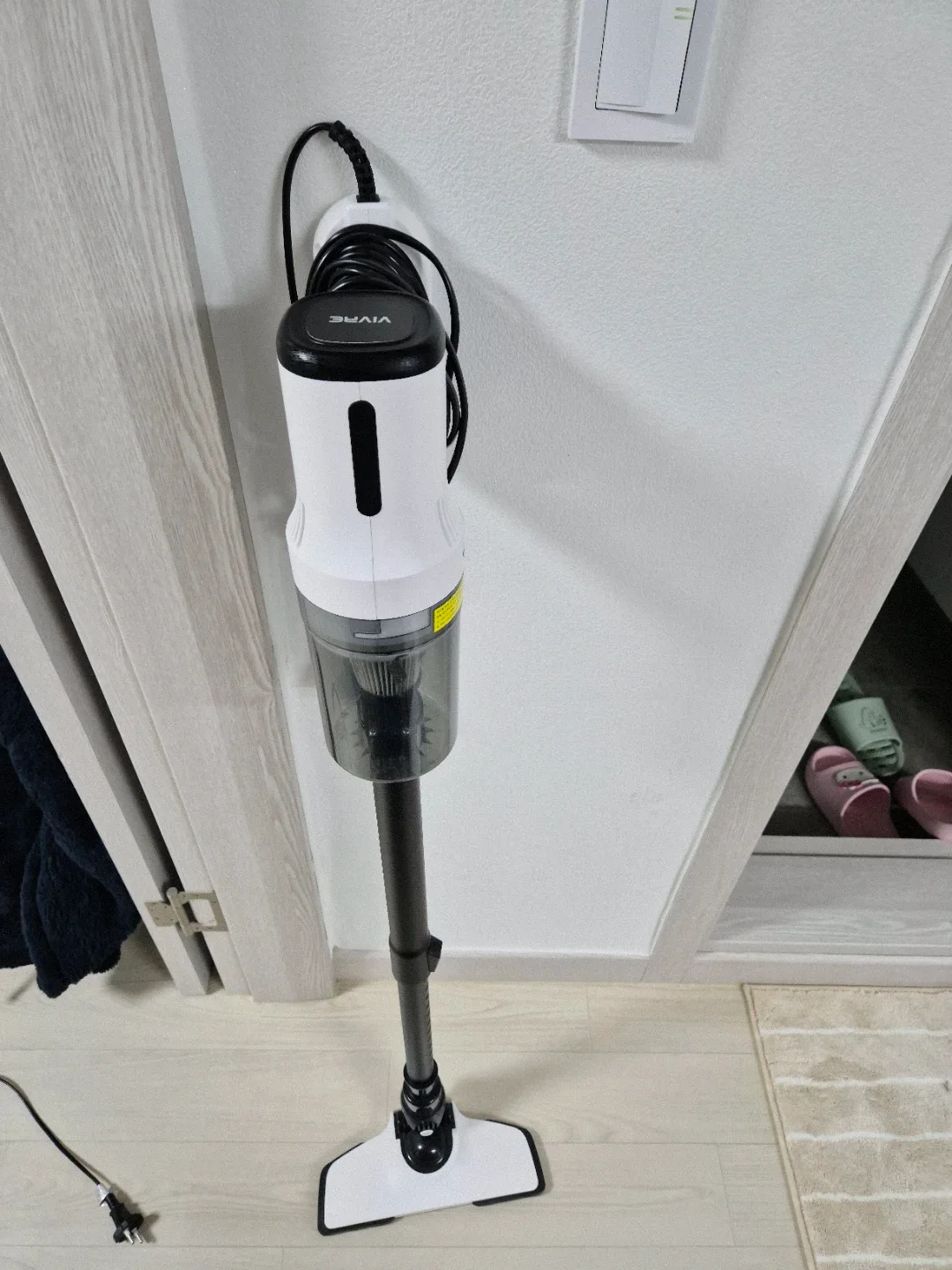 VIVRE 스틱형 유선 청소기