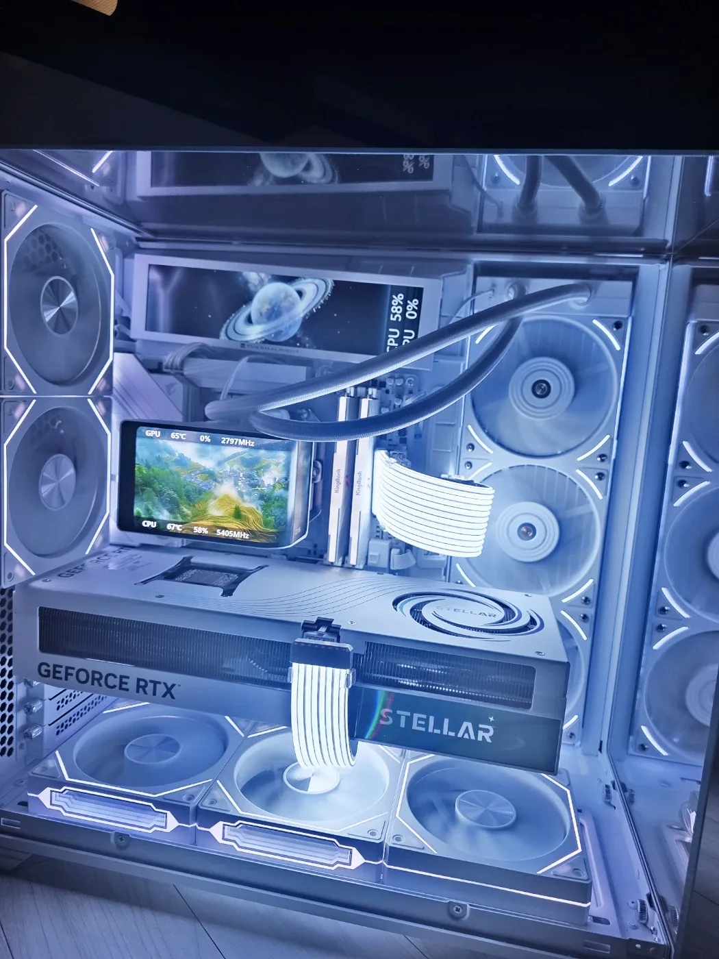 라이젠9 9950X3D RTX5090,화이트 리안리 최고사양컴퓨터