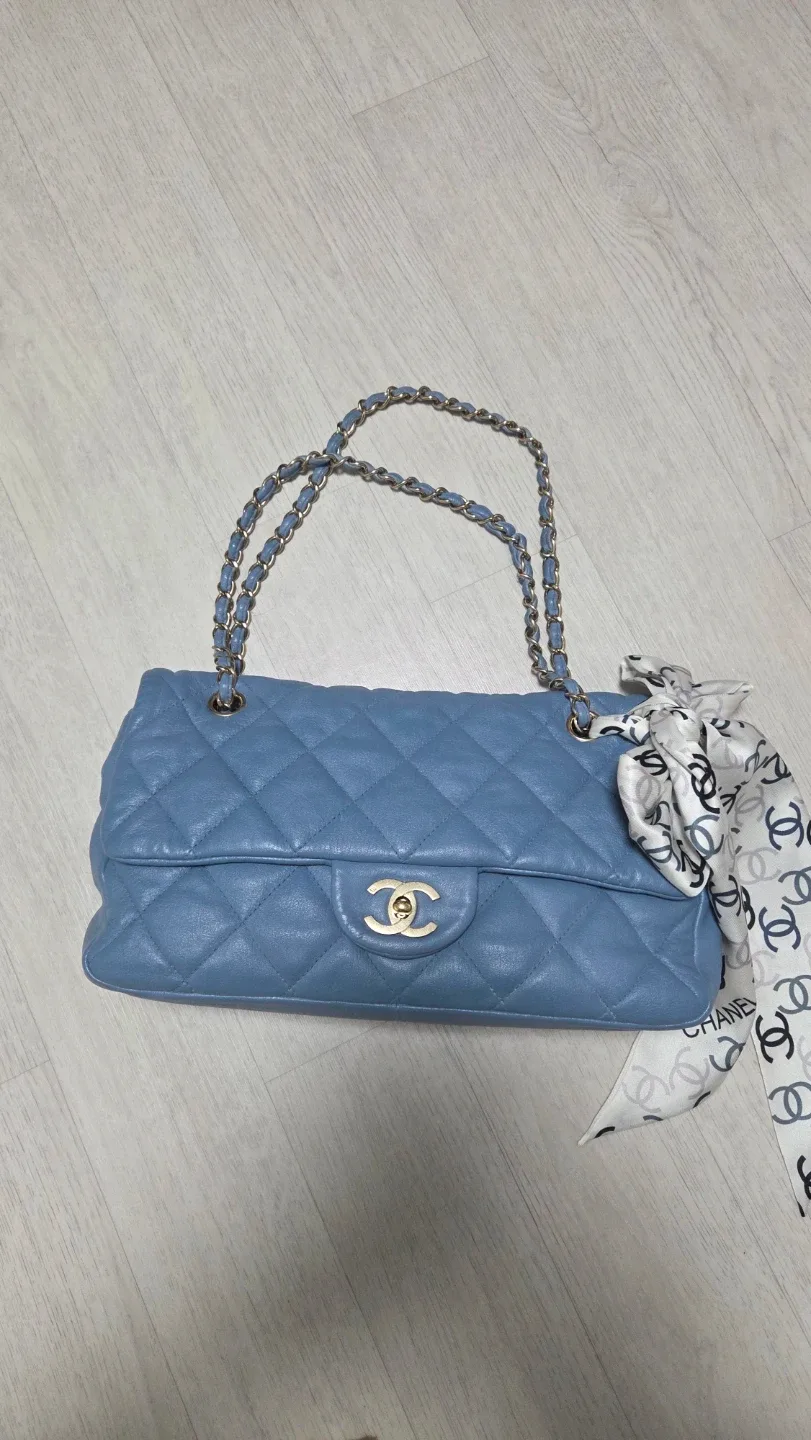 (정품)샤넬  플랩백 스카이블루