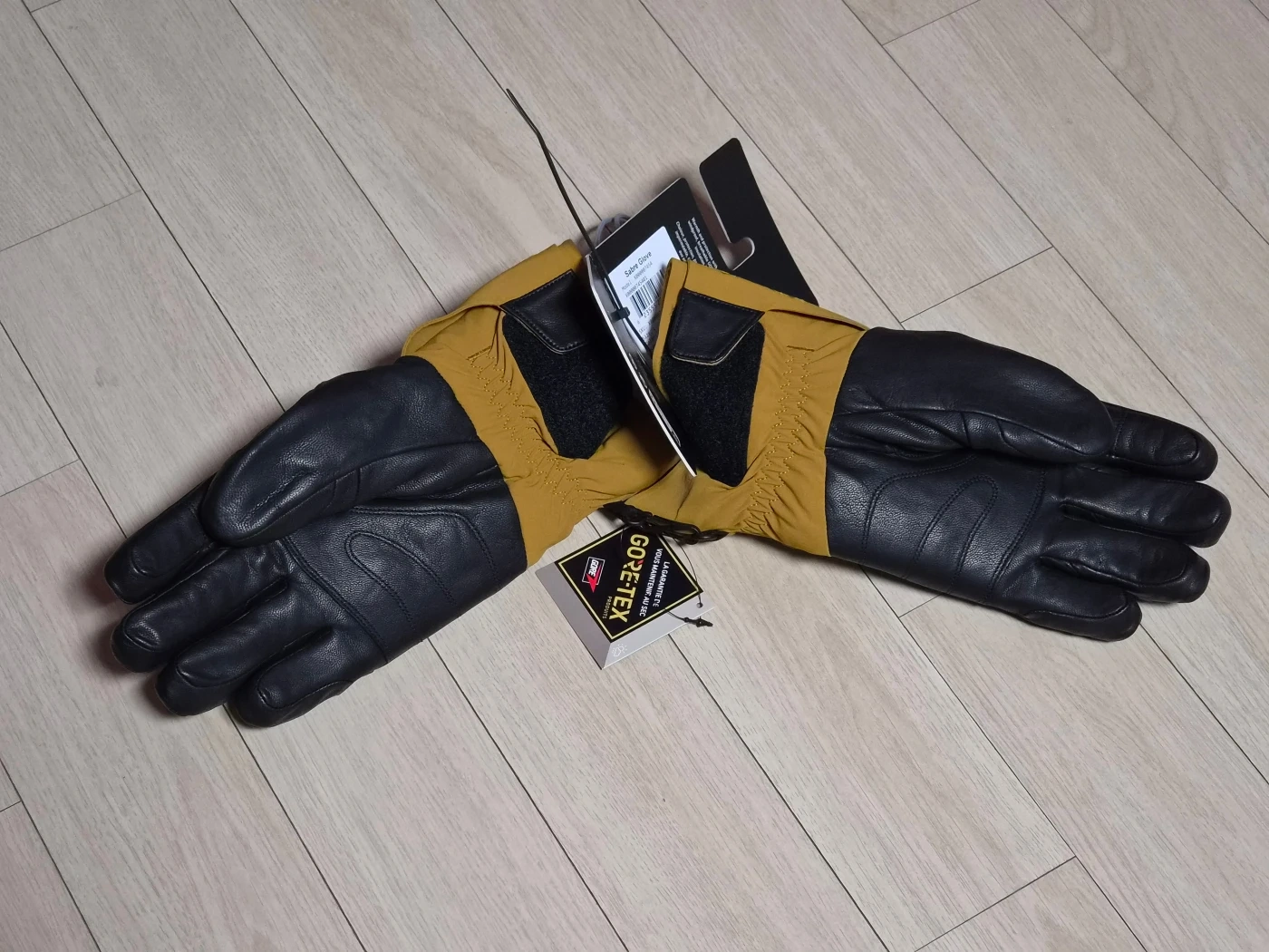 아크테릭스 세이버 고어텍스 가죽 장갑 L사이즈 | 스포츠/레저 | 당근 중고거래