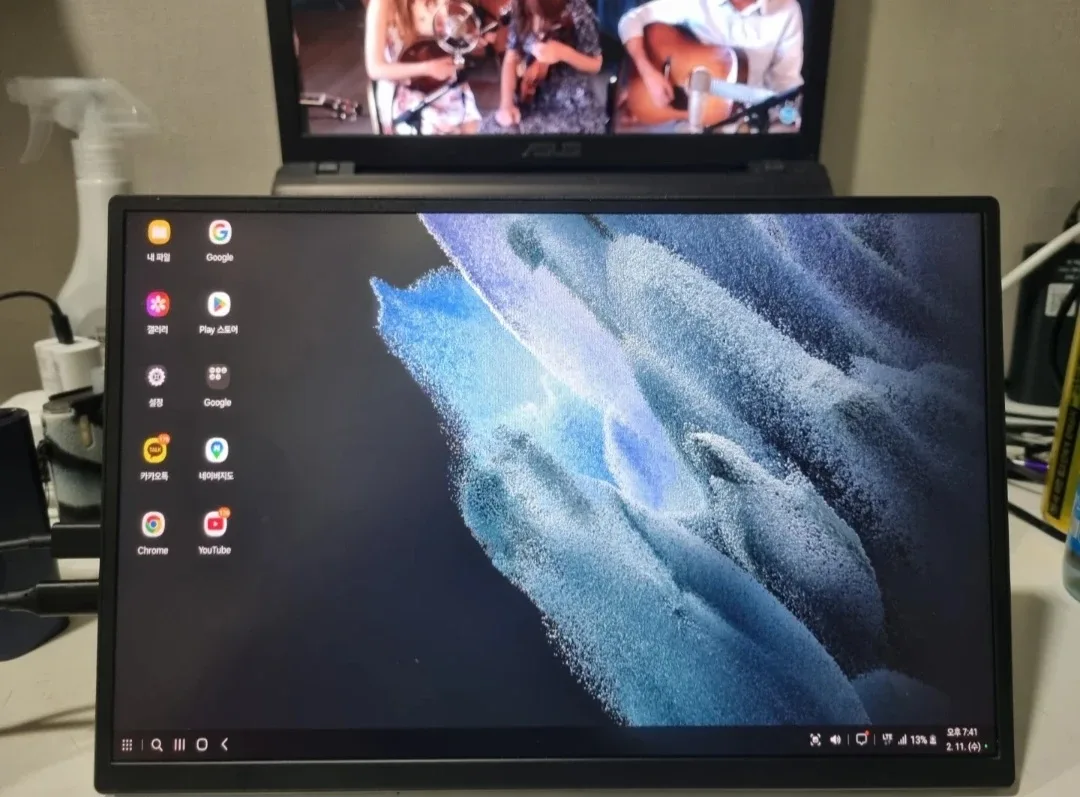 13인치 포터블 터치 모니터