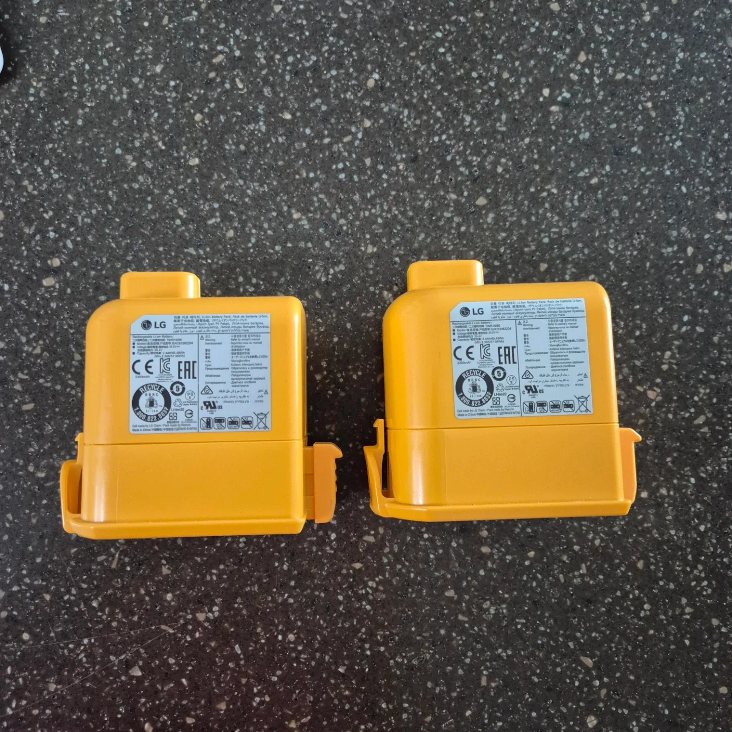 LG 코드제로 청소기 방전 배터리 2개