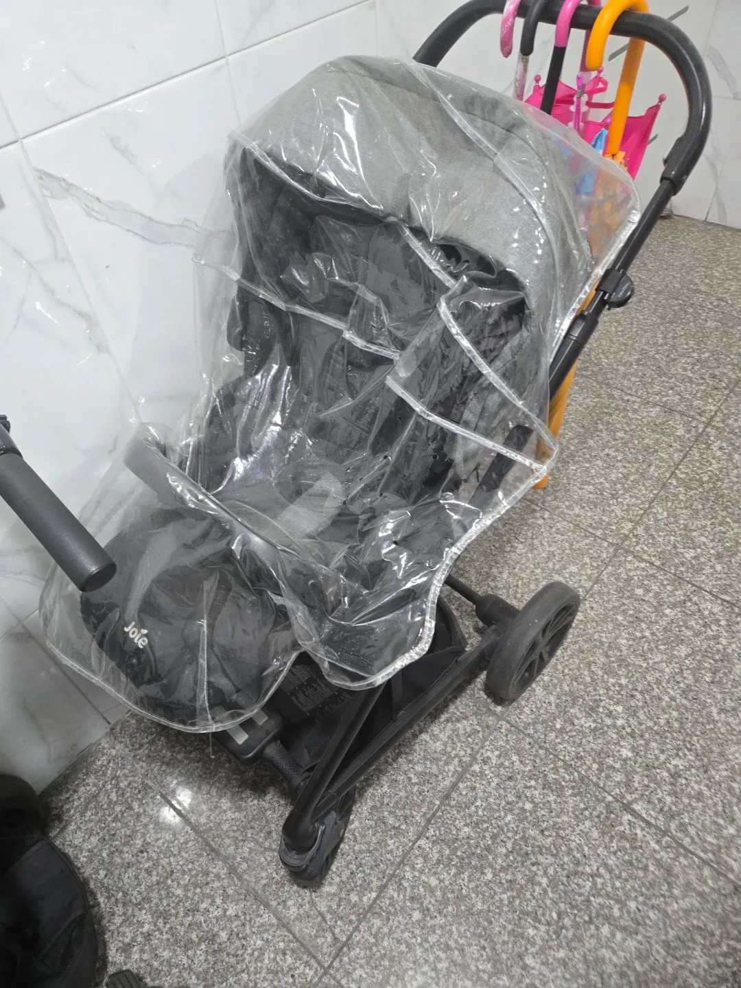 Joie 디럭스유모차